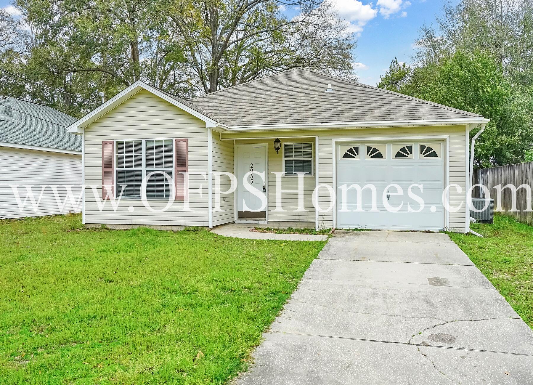 OAKDALE MINI FARMS - Residential Lease