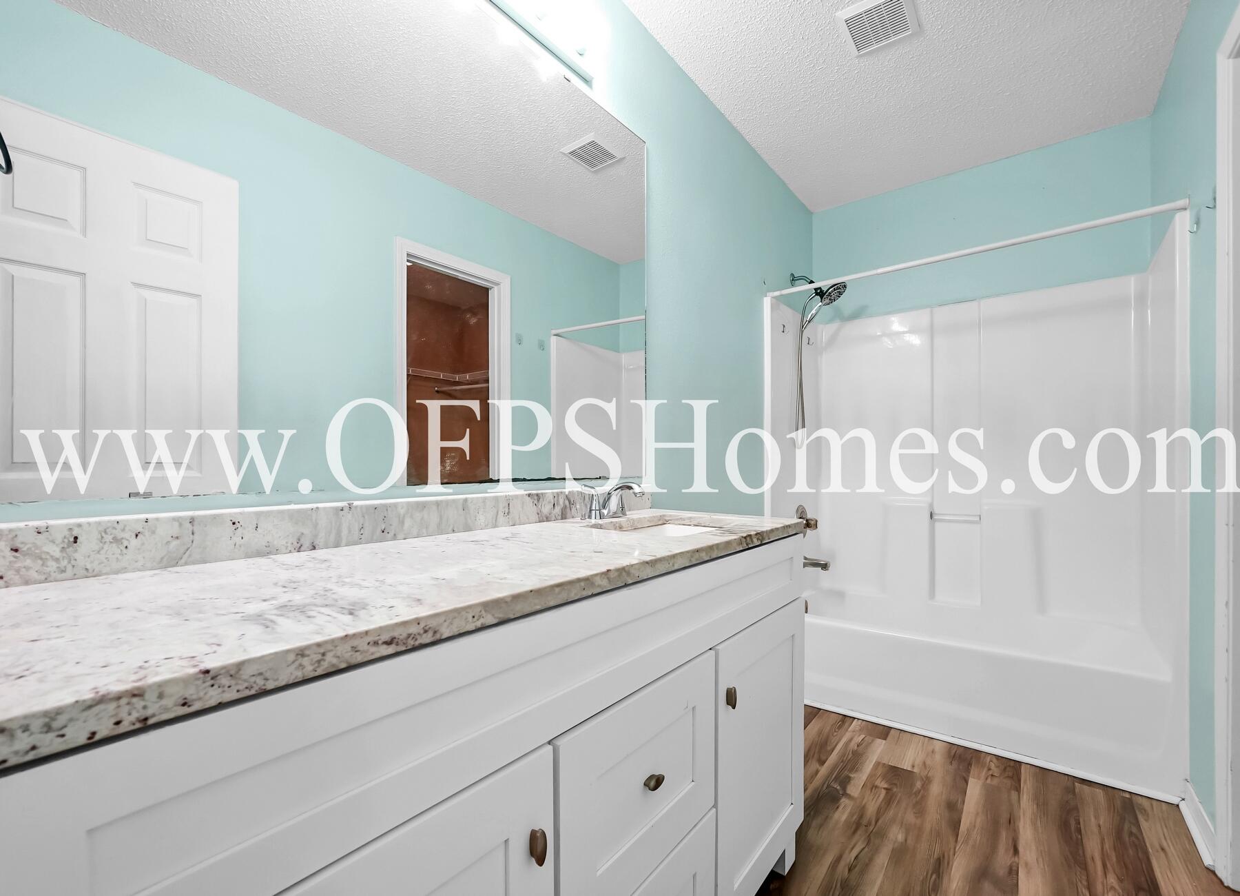 OAKDALE MINI FARMS - Residential Lease