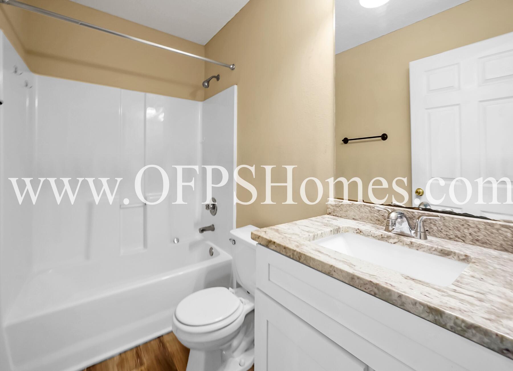 OAKDALE MINI FARMS - Residential Lease