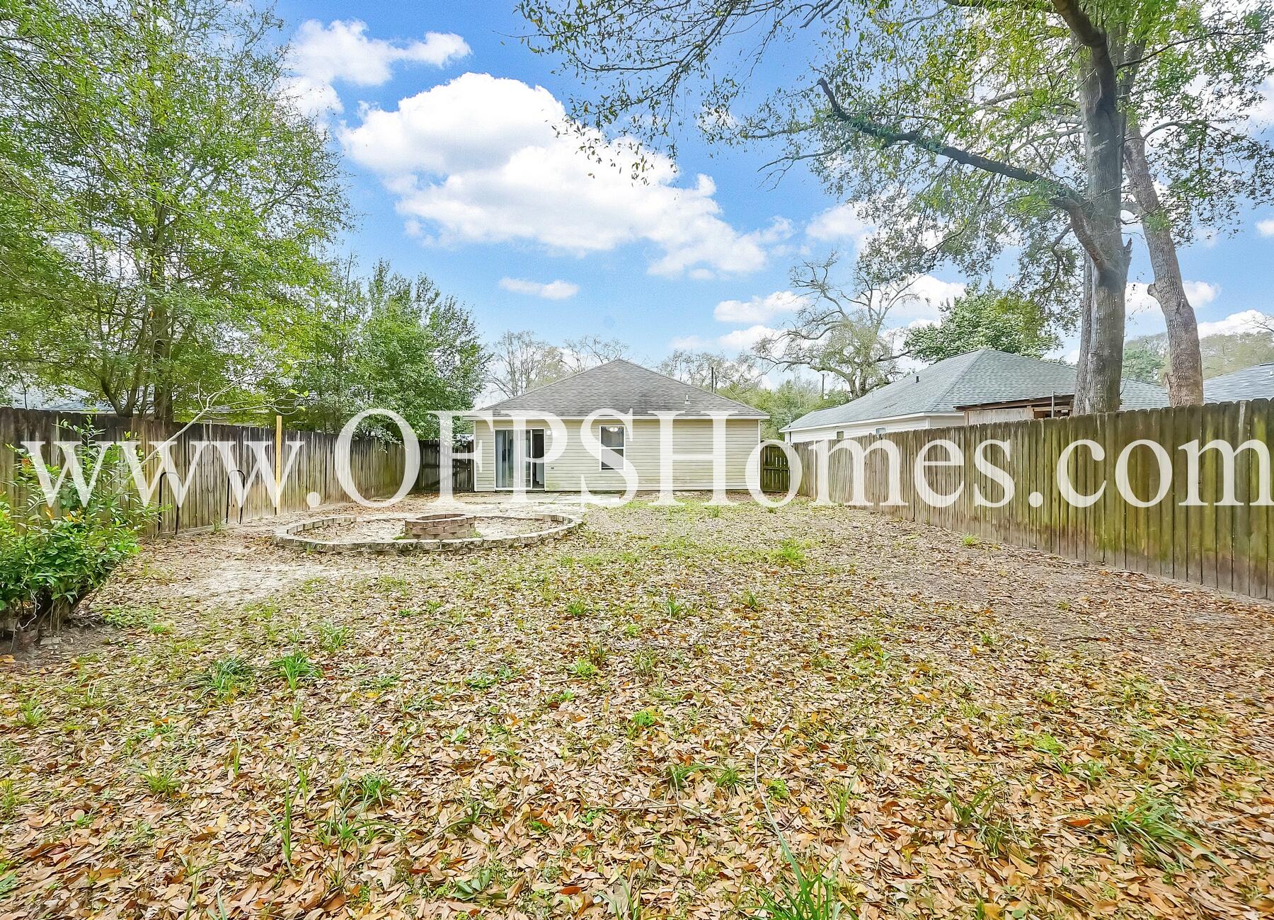 OAKDALE MINI FARMS - Residential Lease