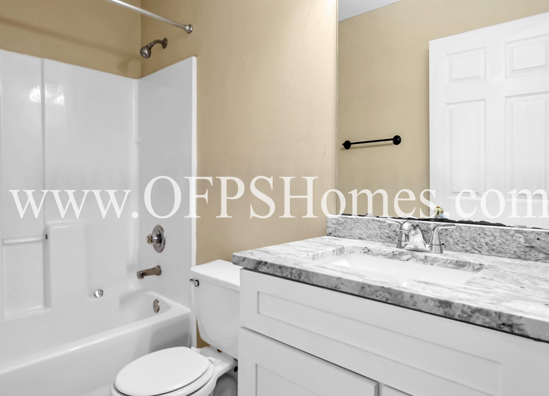 OAKDALE MINI FARMS - Residential Lease