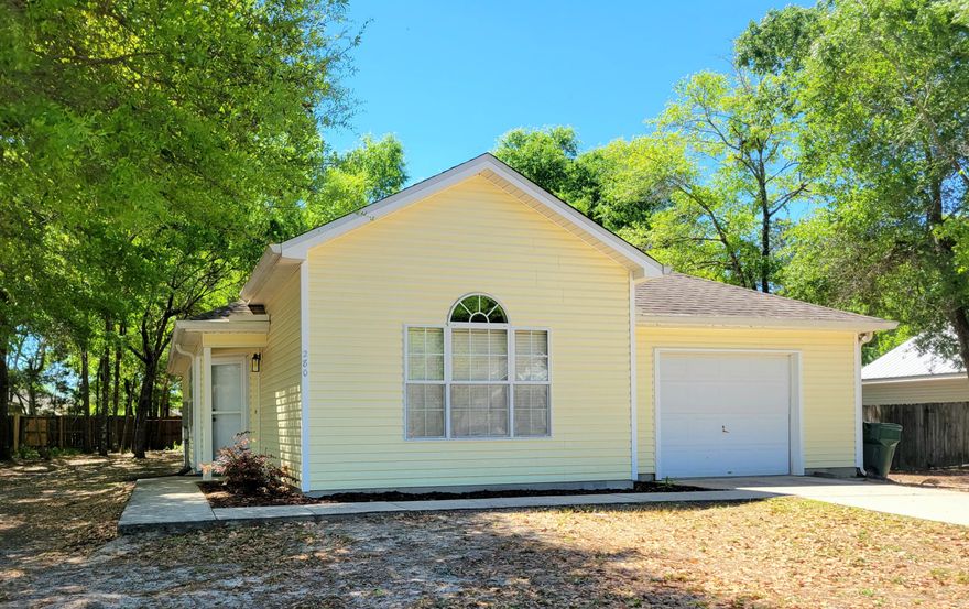 Sweet 3 bedrooms, 2 bath home in the city limits.  NO HOA.  Home has split floor plan with spacious kitchen with lots of cabinets, gas stove and dishwasher.  Master Bedroom is 15'x14' with roomy master bath with sliding barn door entrance.  Home is conveniently around the corner from the elementary and high school, plus ''wee park'' a public park with swings, water area, public track and ball fields.  Garage can be used for extra living area if needed, washer and dryer included. Vinyl sided home is easy to keep clean.  Lake Stanley Park across the road from the subdivision that is great for water skiing and fishing etc. with boat launch and tables.  Make this treasure yours ...call today!