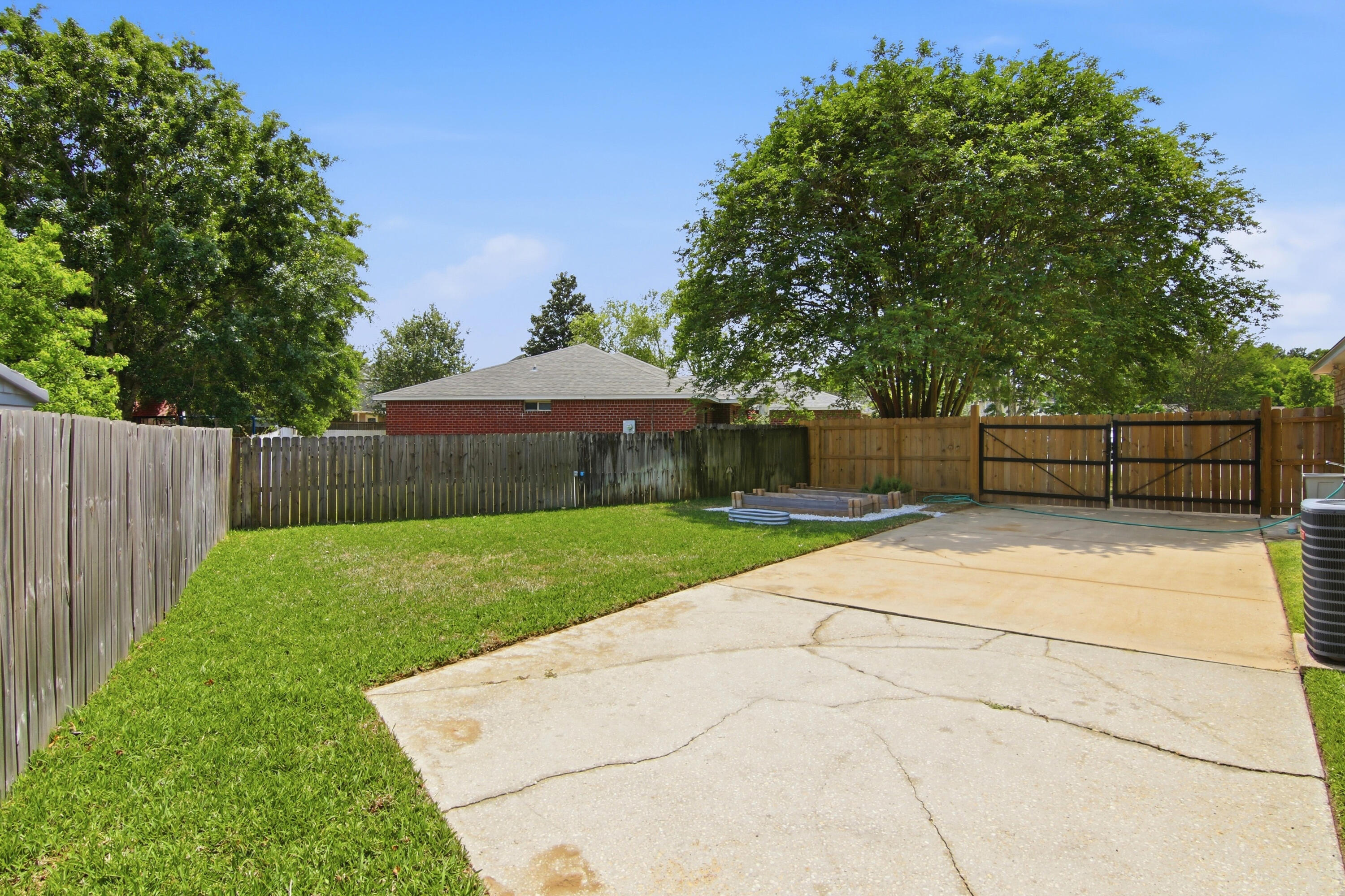 SAILBOAT COVE S/D - Residential