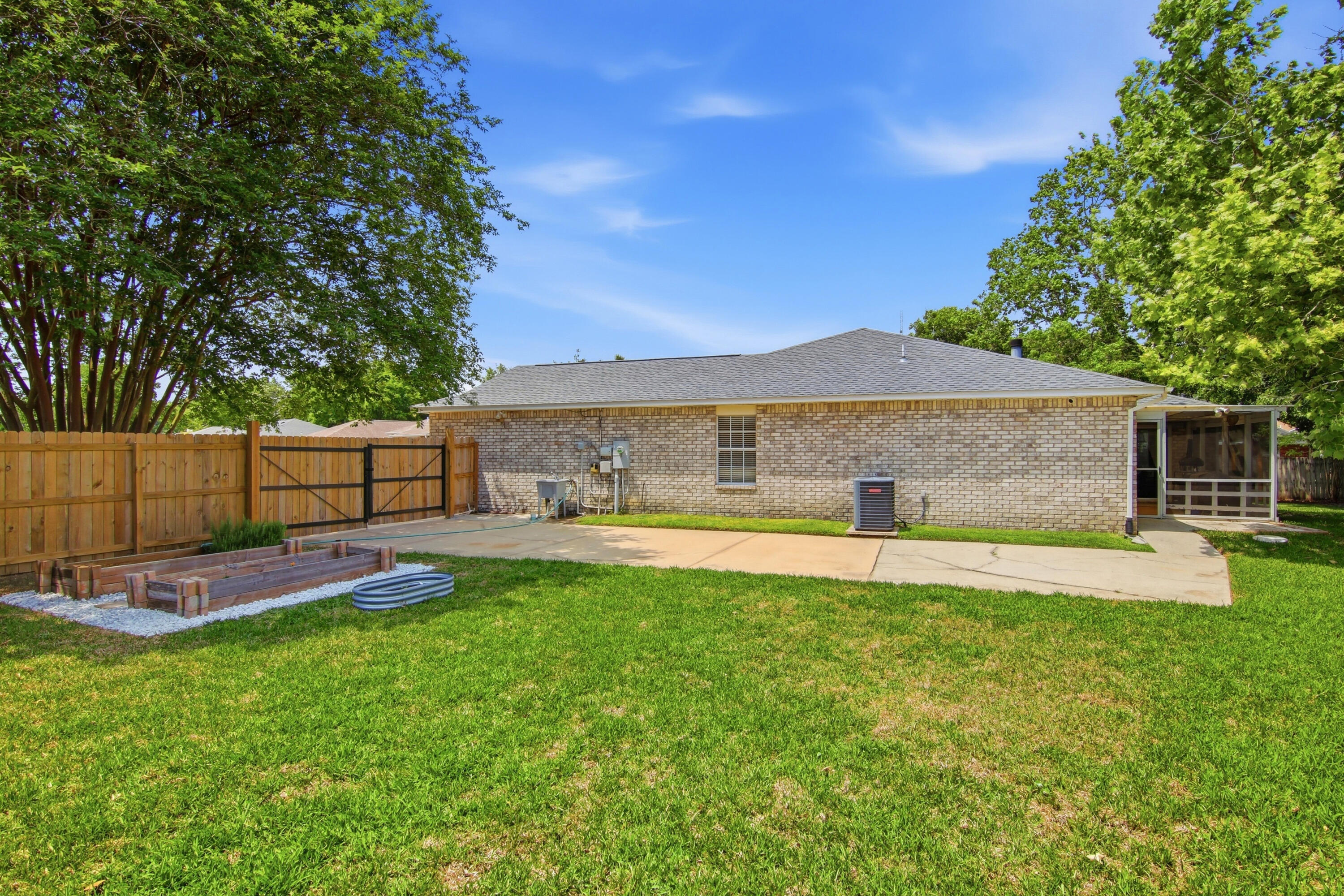 SAILBOAT COVE S/D - Residential