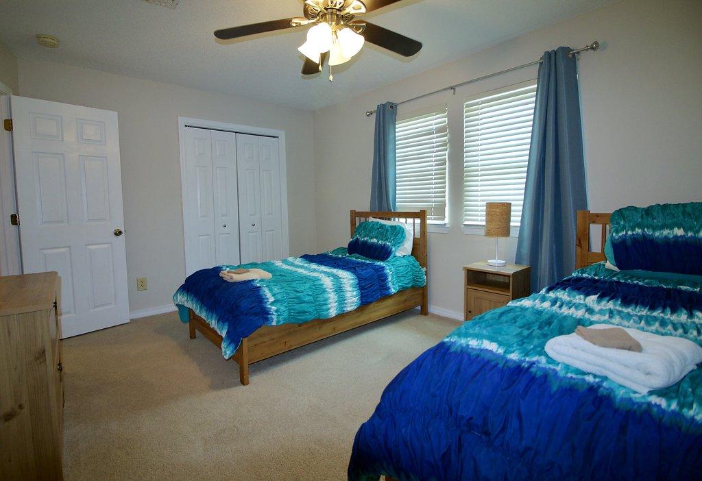 SUGAR BEACH T/H - Residential