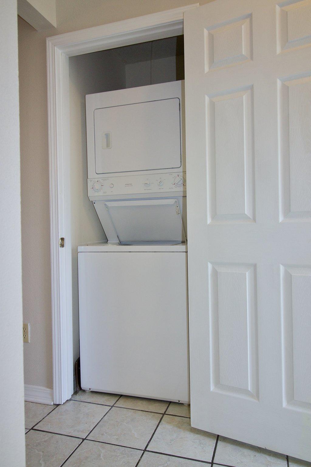 SUGAR BEACH T/H - Residential