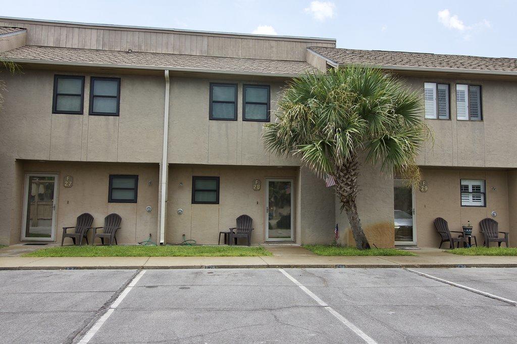 SUGAR BEACH T/H - Residential