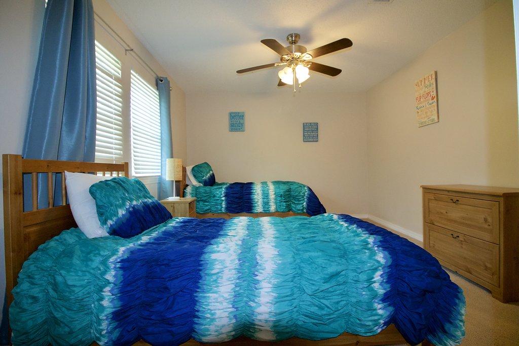 SUGAR BEACH T/H - Residential