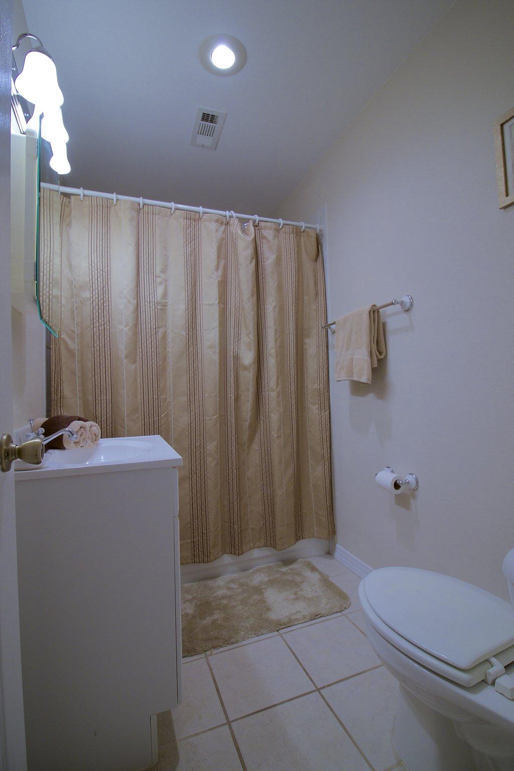 SUGAR BEACH T/H - Residential