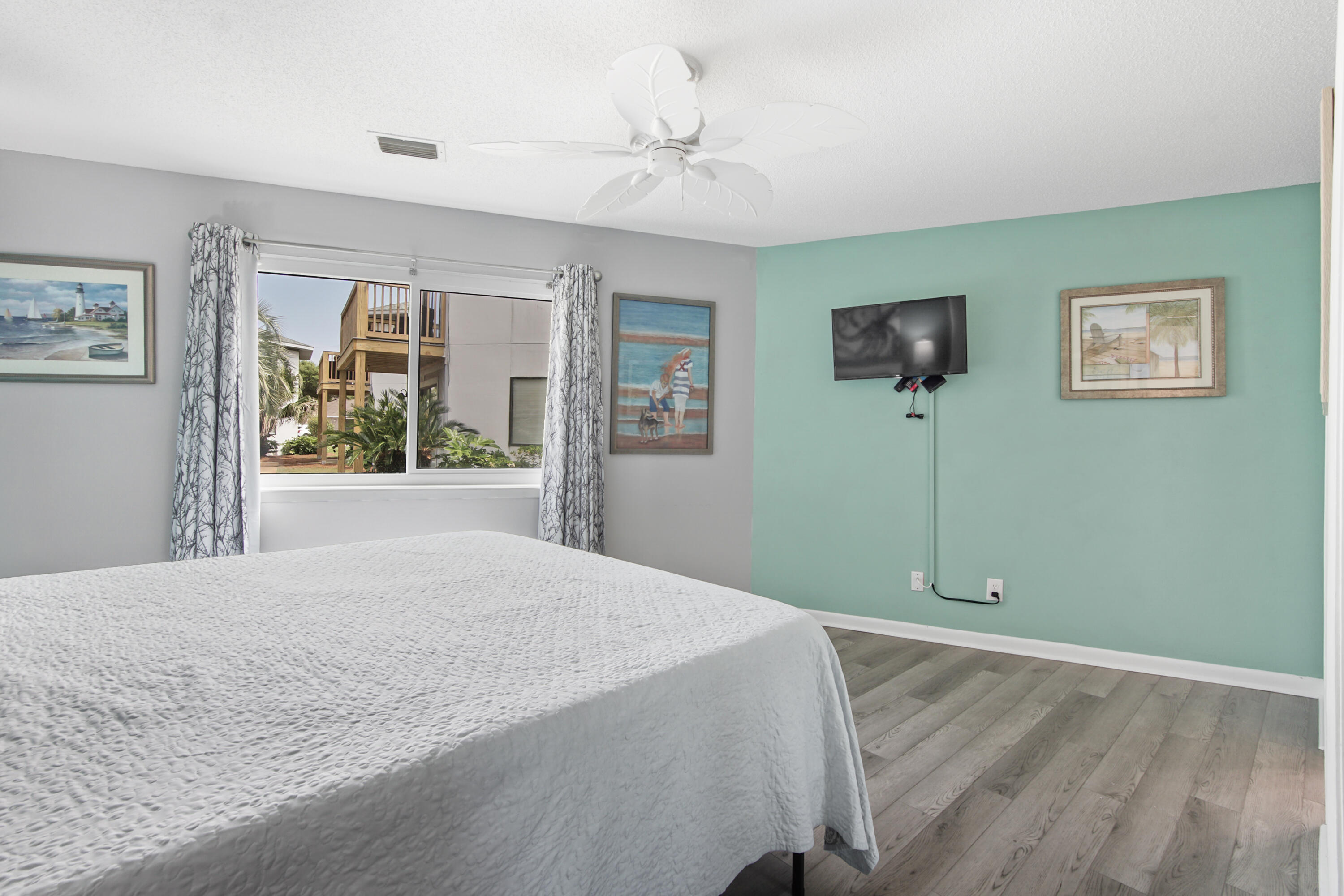 CRYSTAL VILLAGE CONDO - Residential