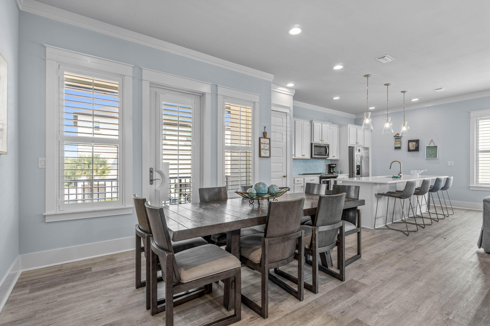 HIDDEN PALMS - Residential