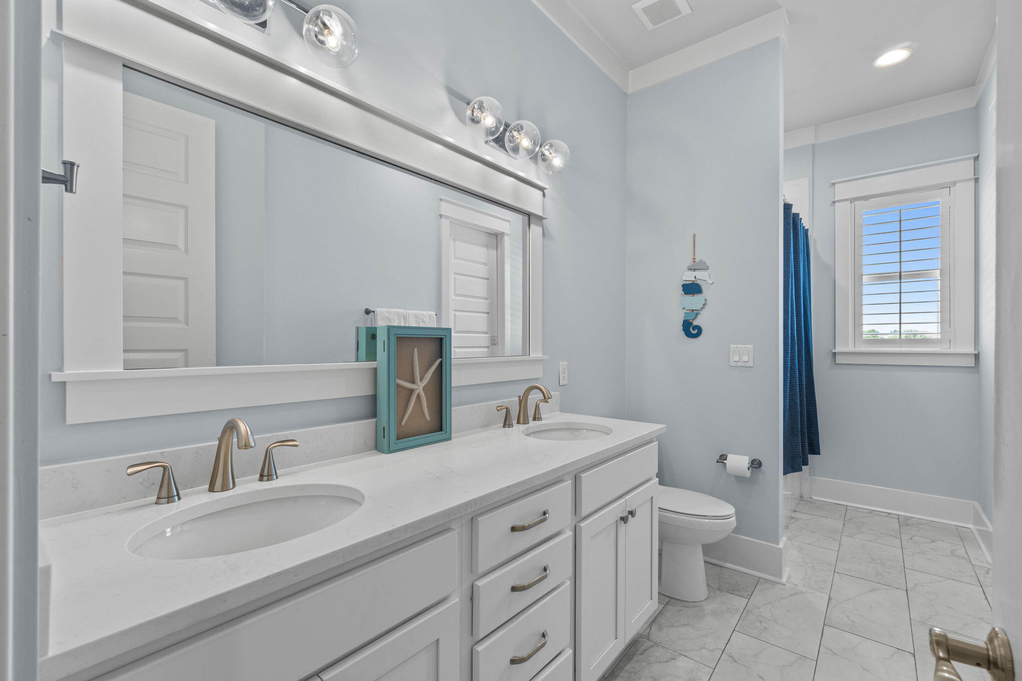 HIDDEN PALMS - Residential