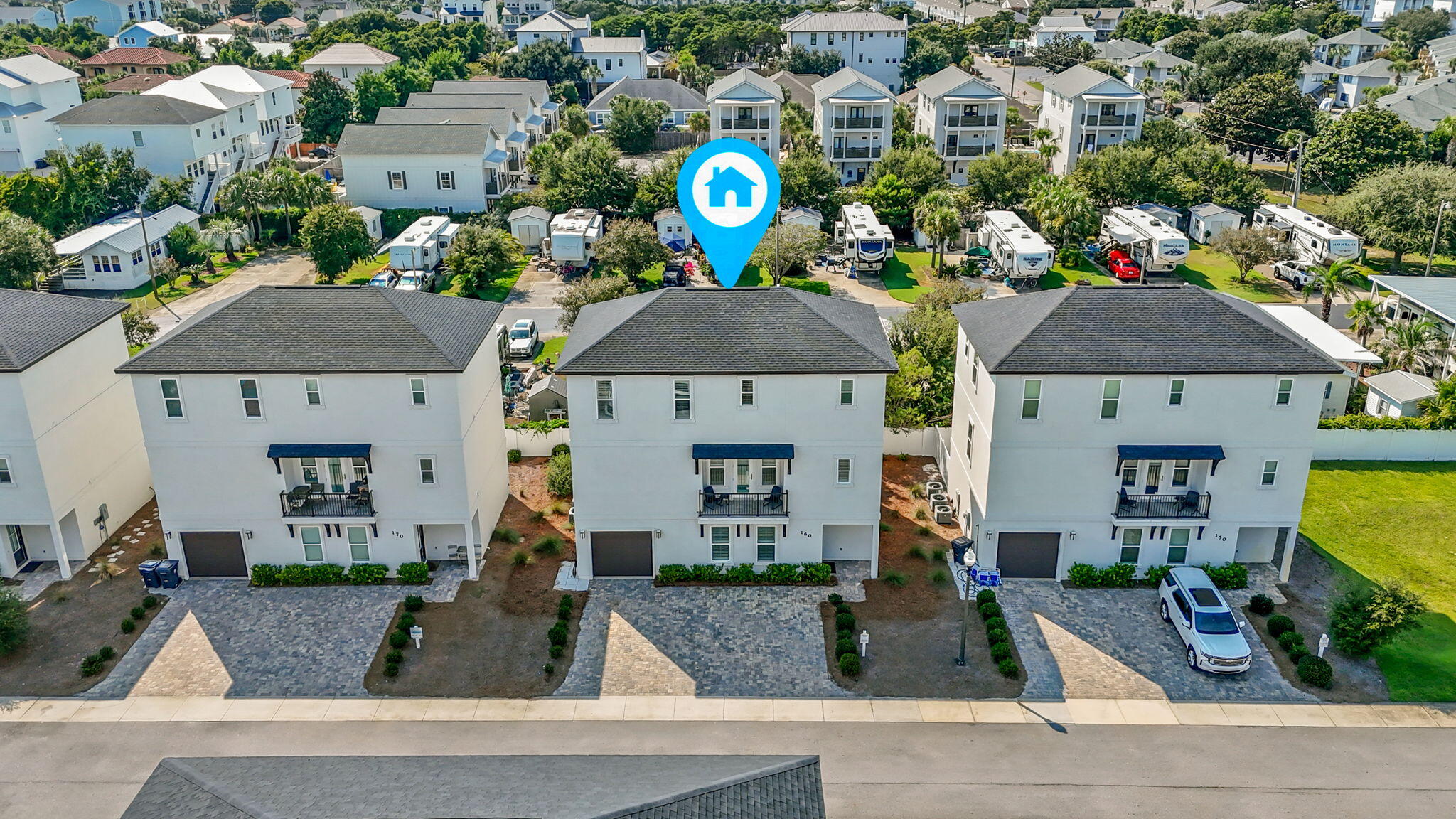 HIDDEN PALMS - Residential