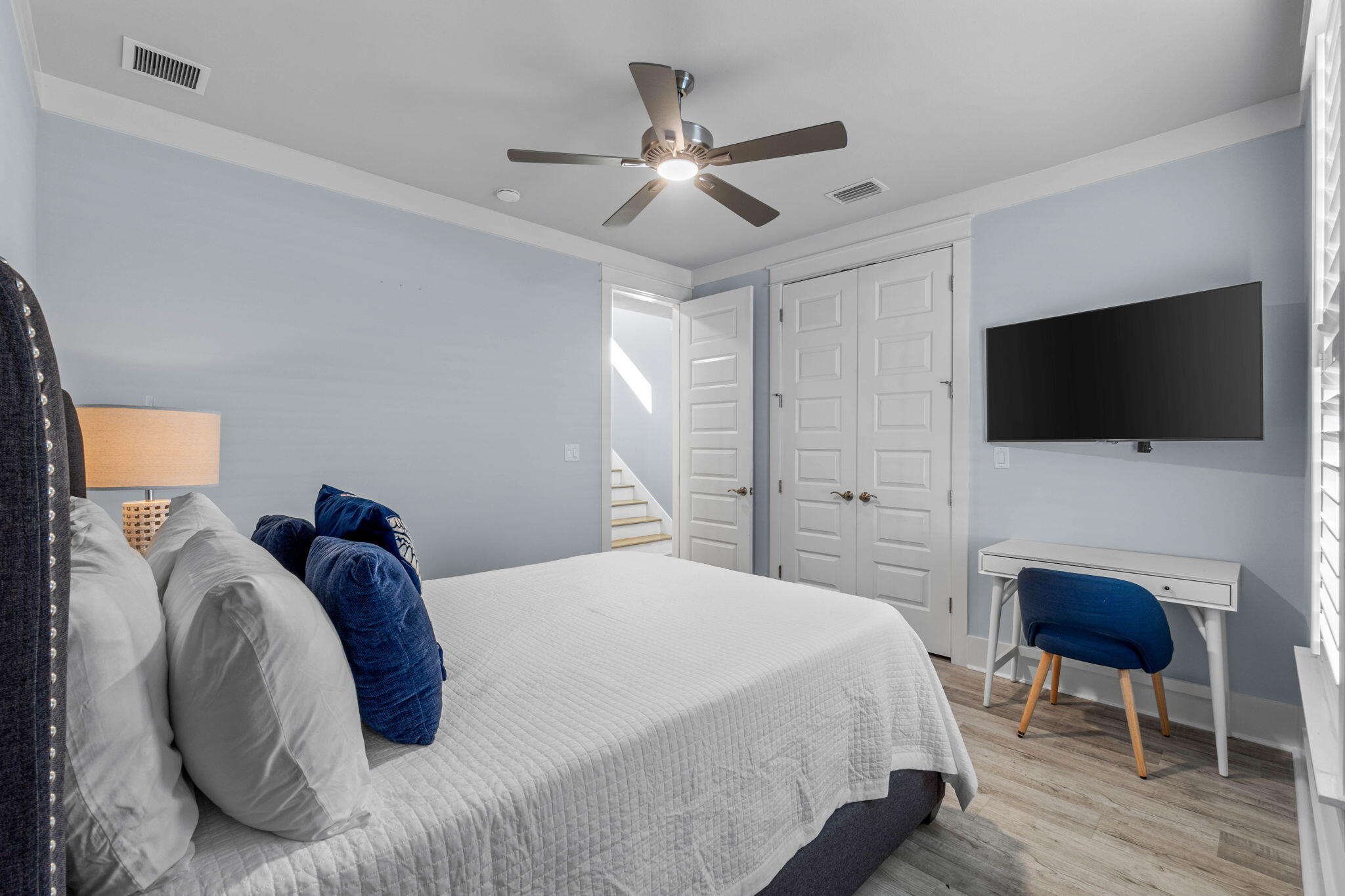 HIDDEN PALMS - Residential