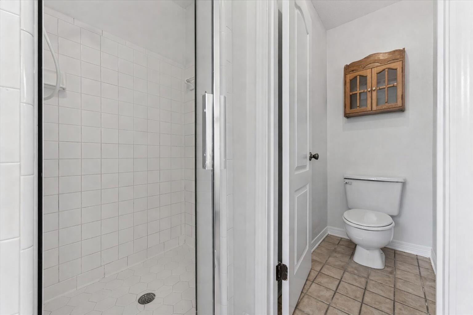 WOODLAND SHORES - Residential