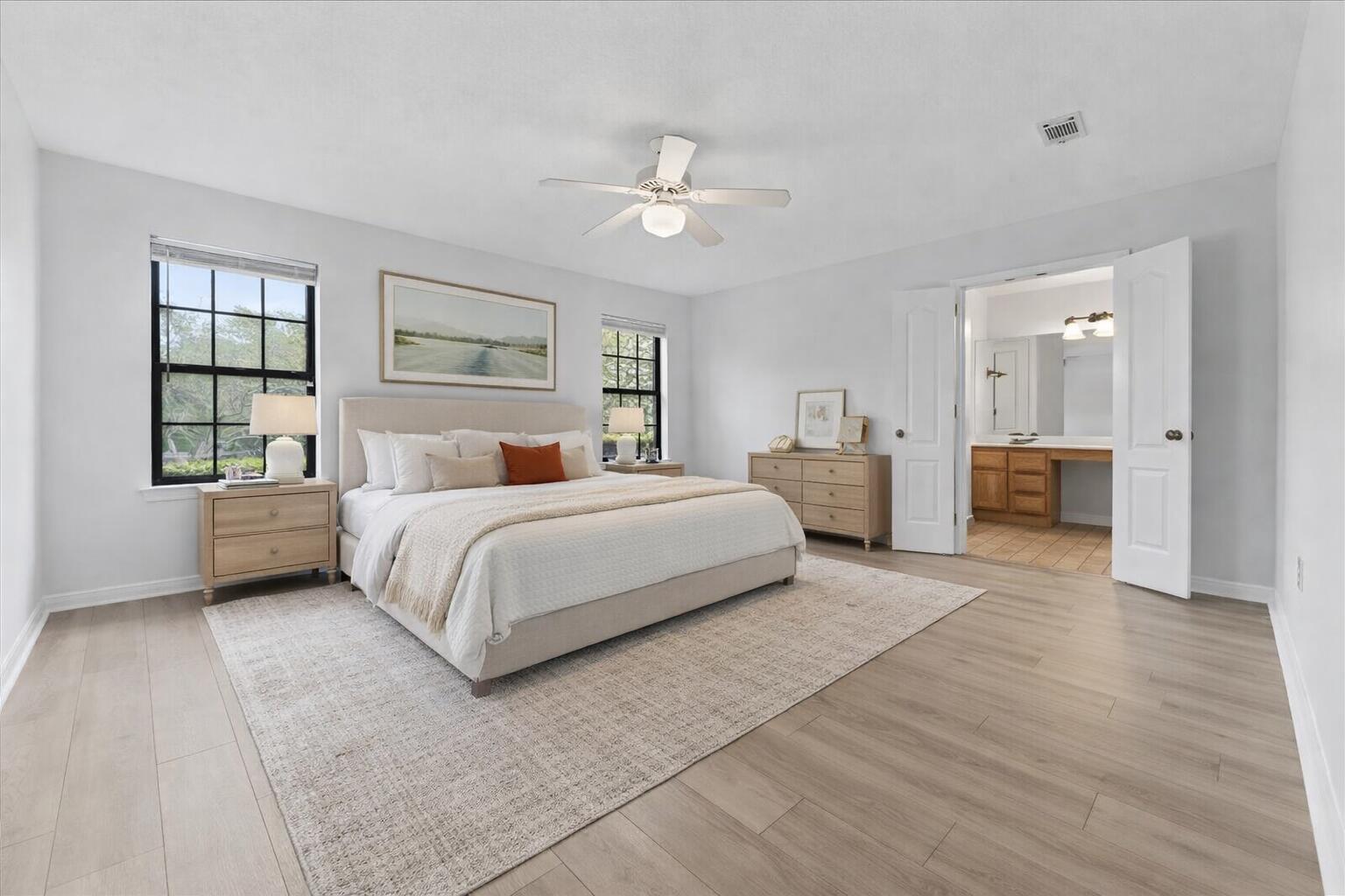 WOODLAND SHORES - Residential