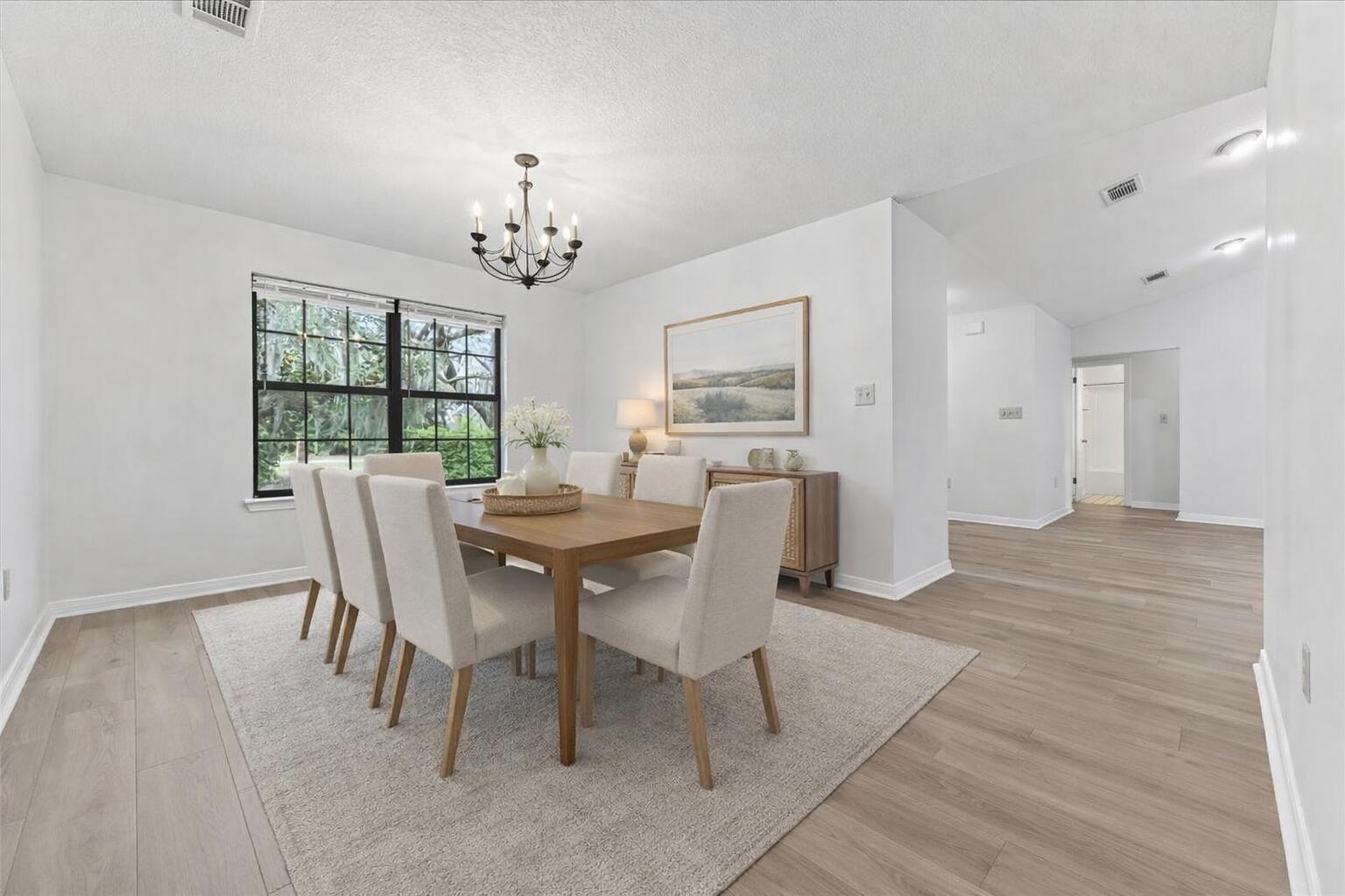 WOODLAND SHORES - Residential