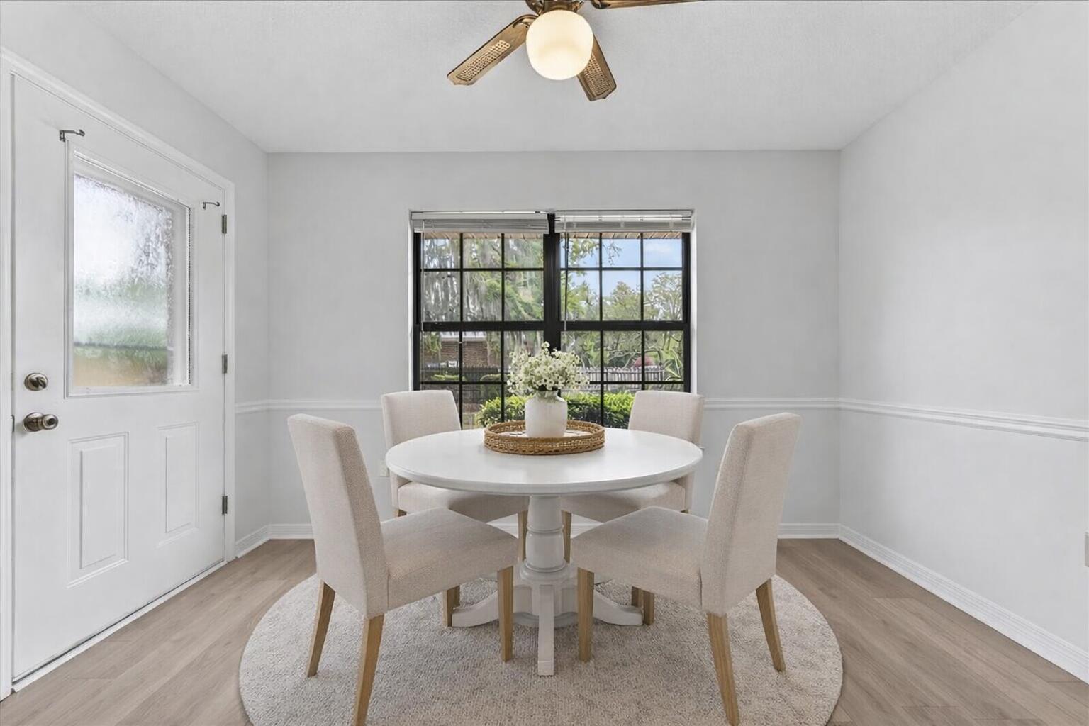 WOODLAND SHORES - Residential