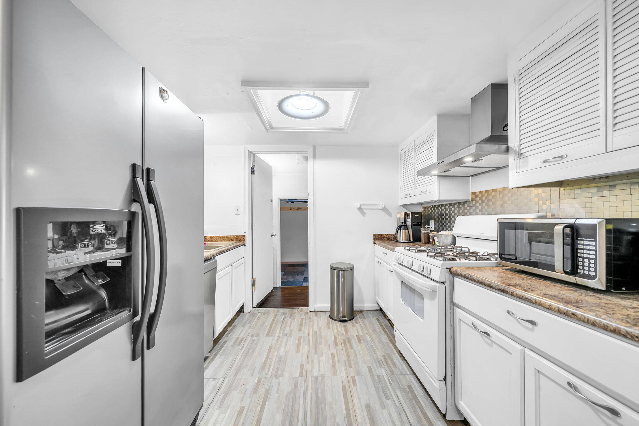 SEABREEZE 6TH ADD LOT 1 BLK G - Residential