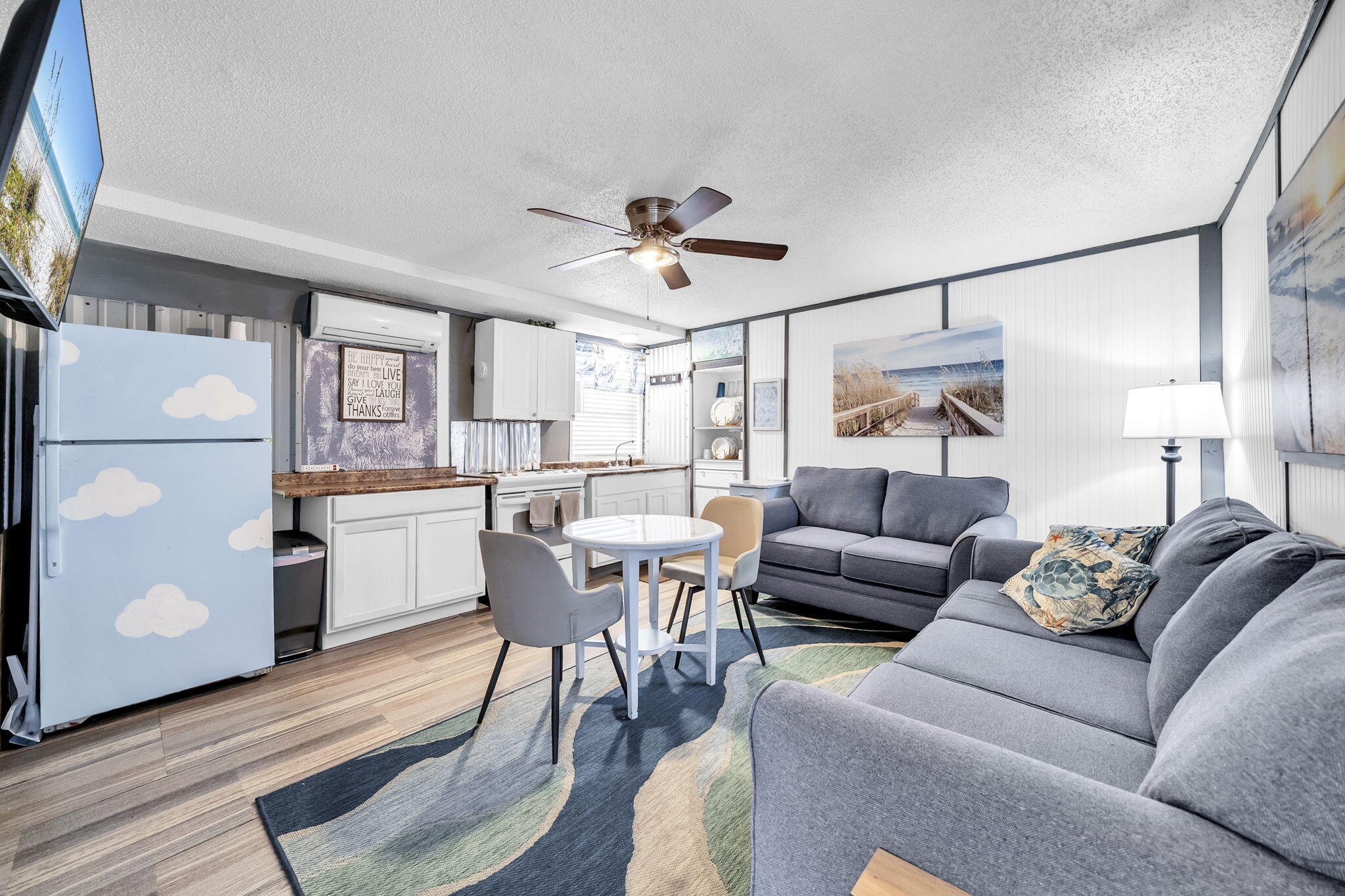 SEABREEZE 6TH ADD LOT 1 BLK G - Residential