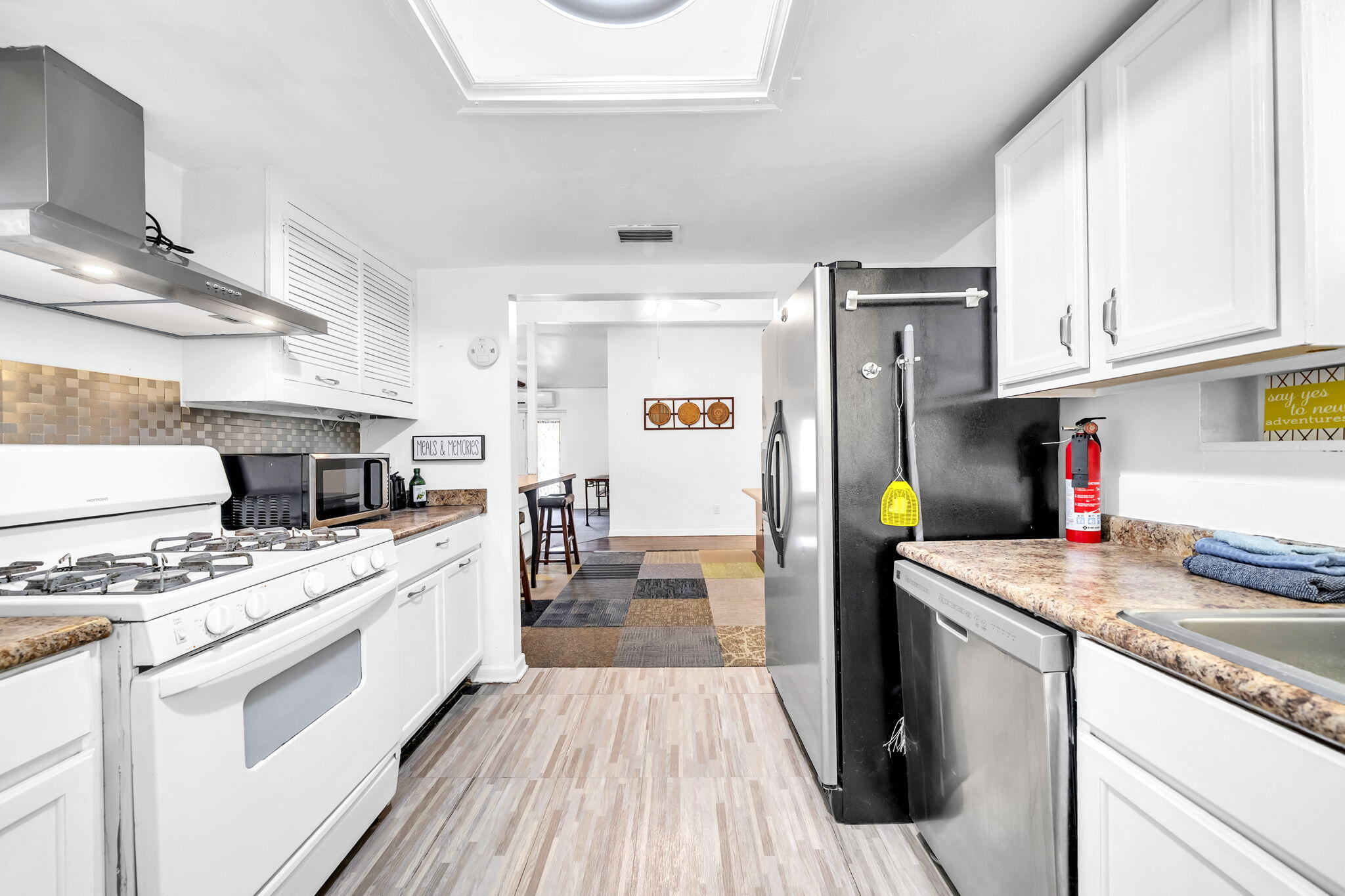 SEABREEZE 6TH ADD LOT 1 BLK G - Residential