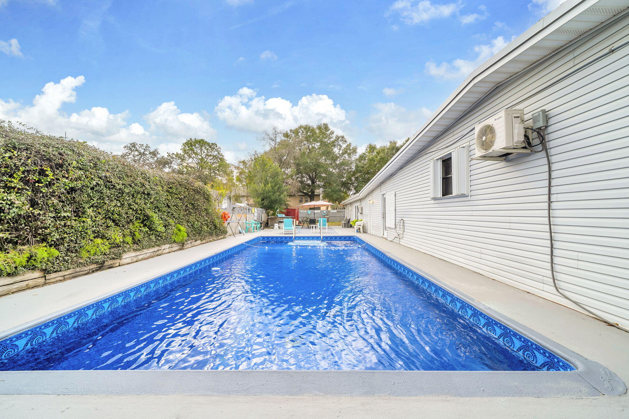 SEABREEZE 6TH ADD LOT 1 BLK G - Residential