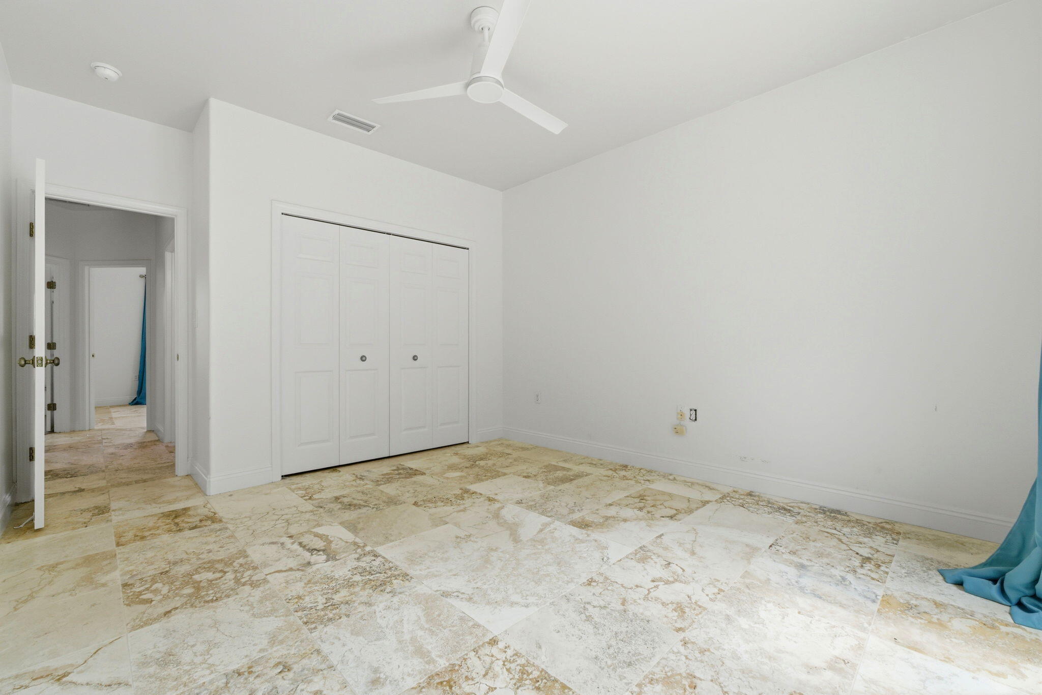 WHISPERING PINES - Residential