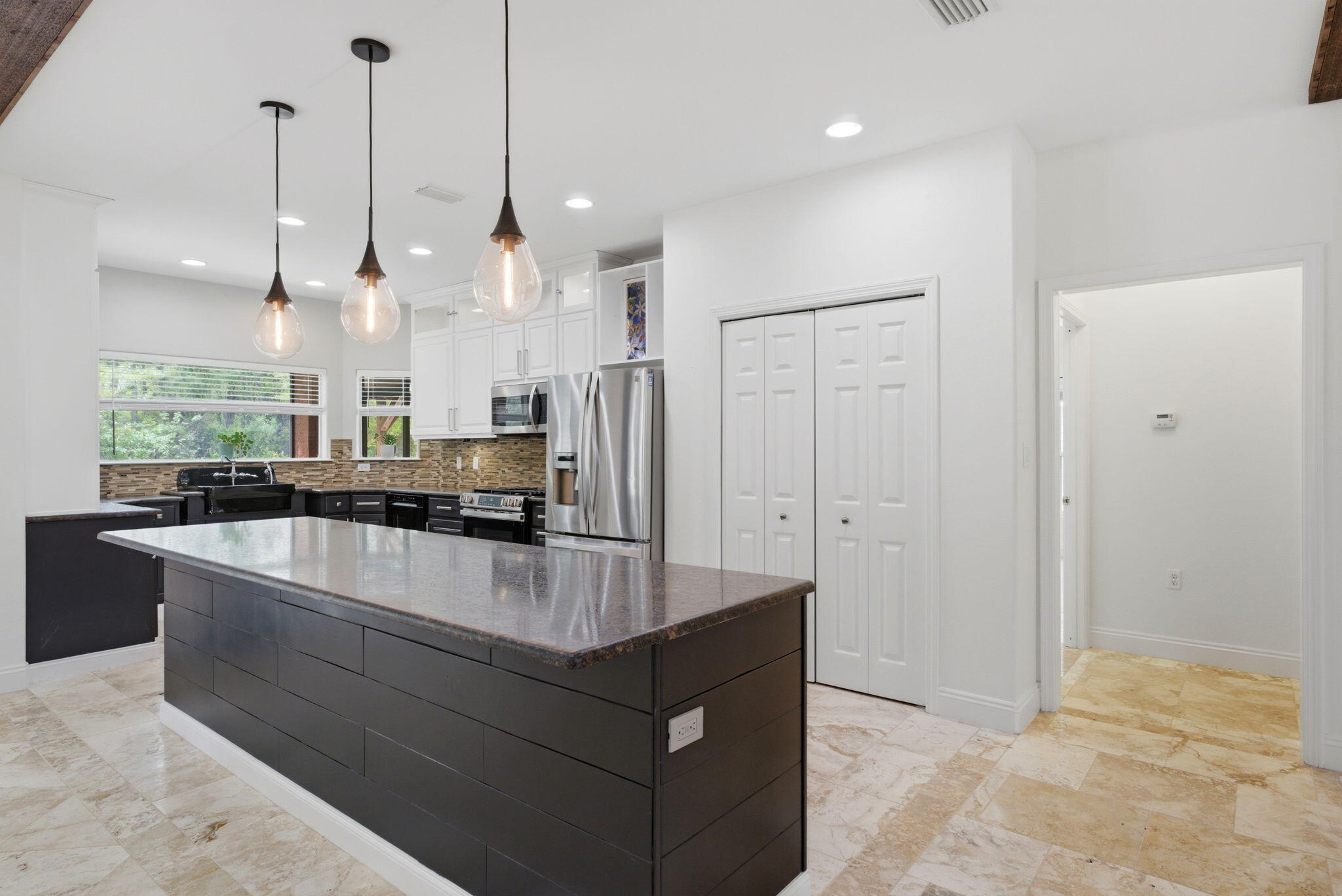 WHISPERING PINES - Residential