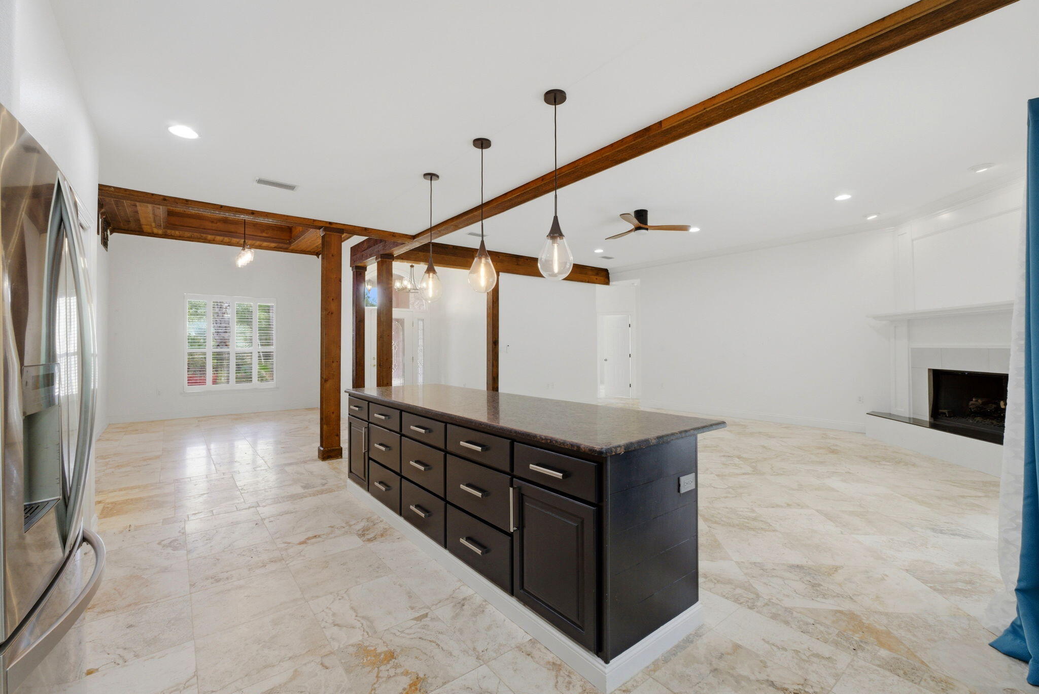 WHISPERING PINES - Residential