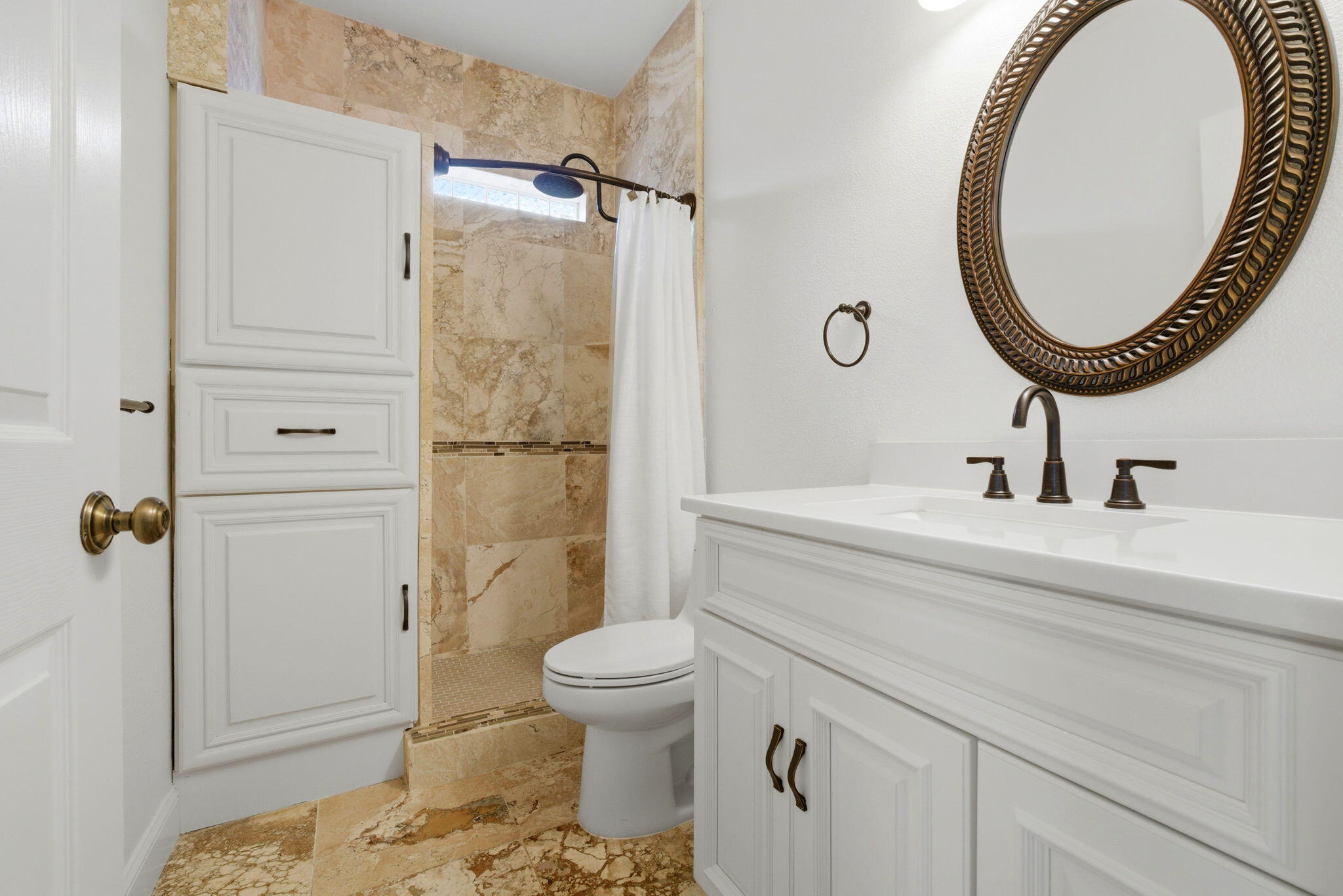 WHISPERING PINES - Residential