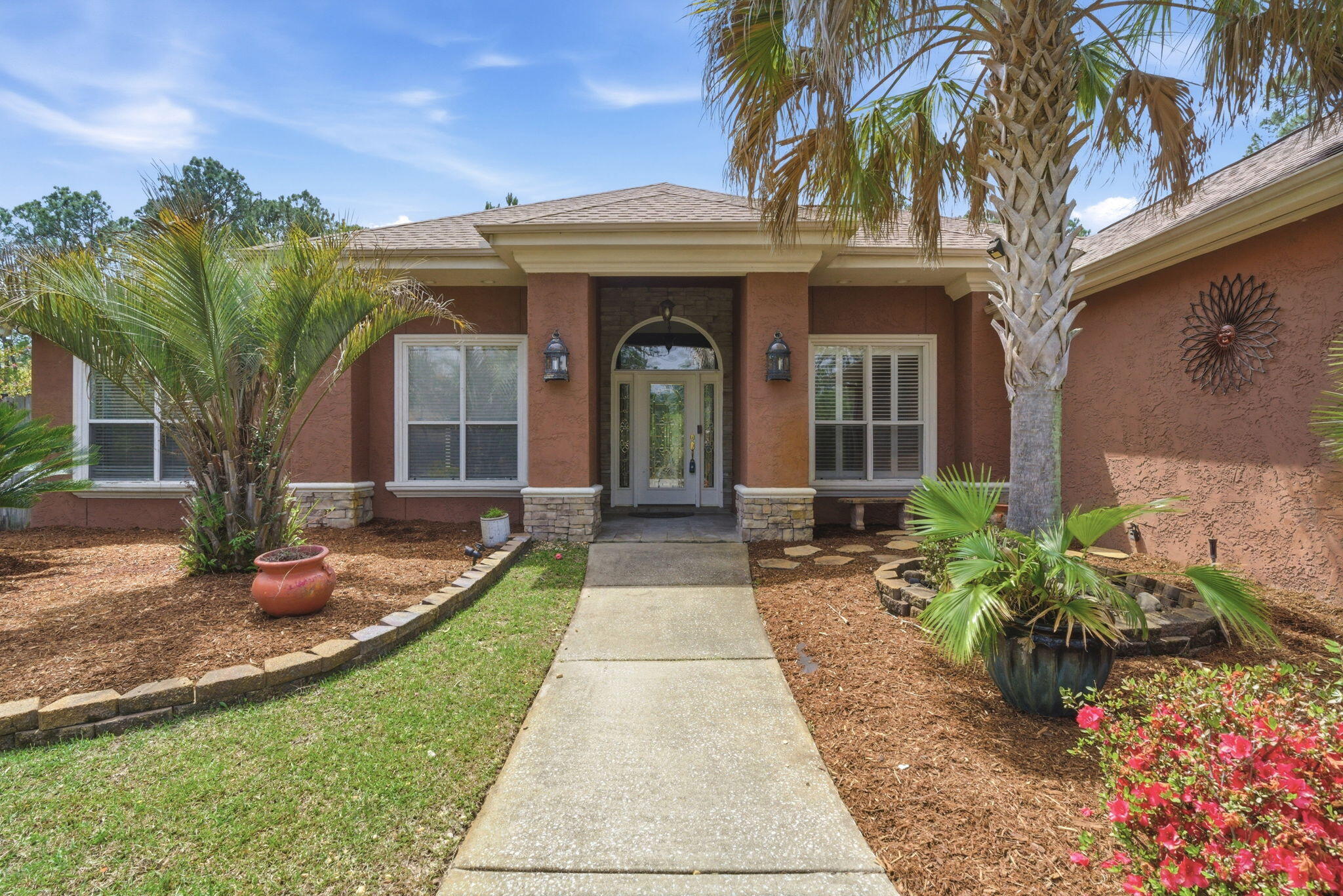 WHISPERING PINES - Residential