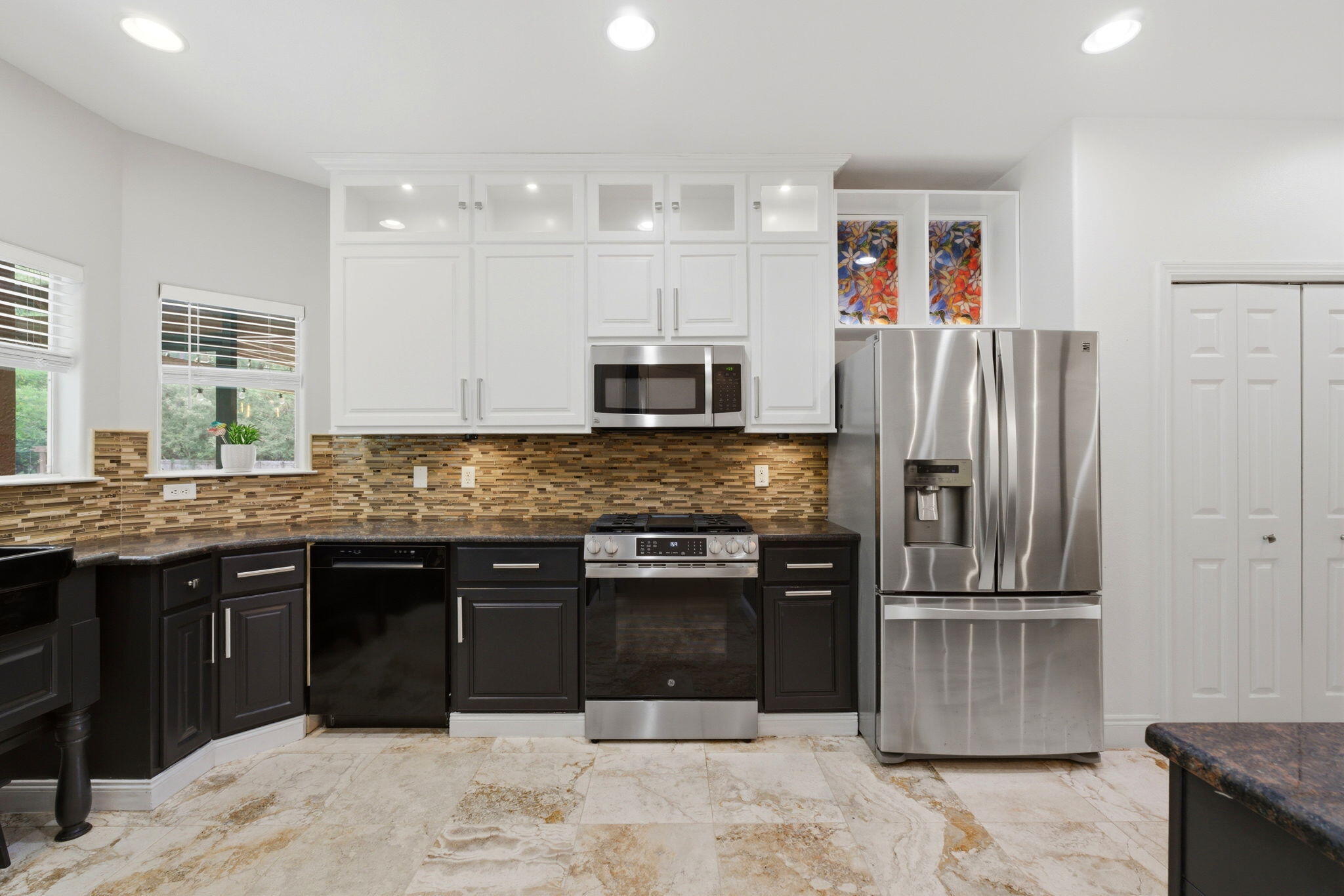 WHISPERING PINES - Residential