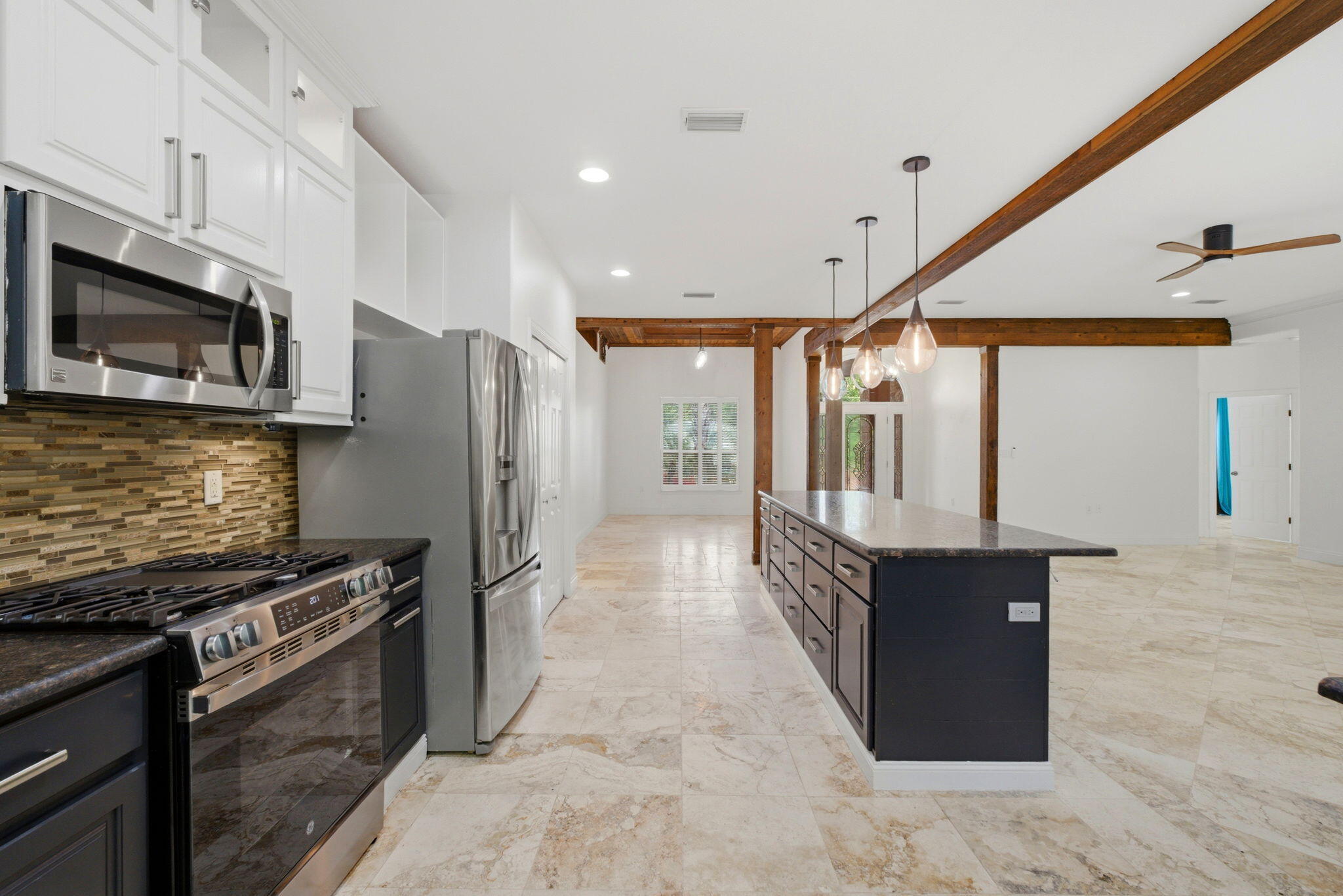 WHISPERING PINES - Residential