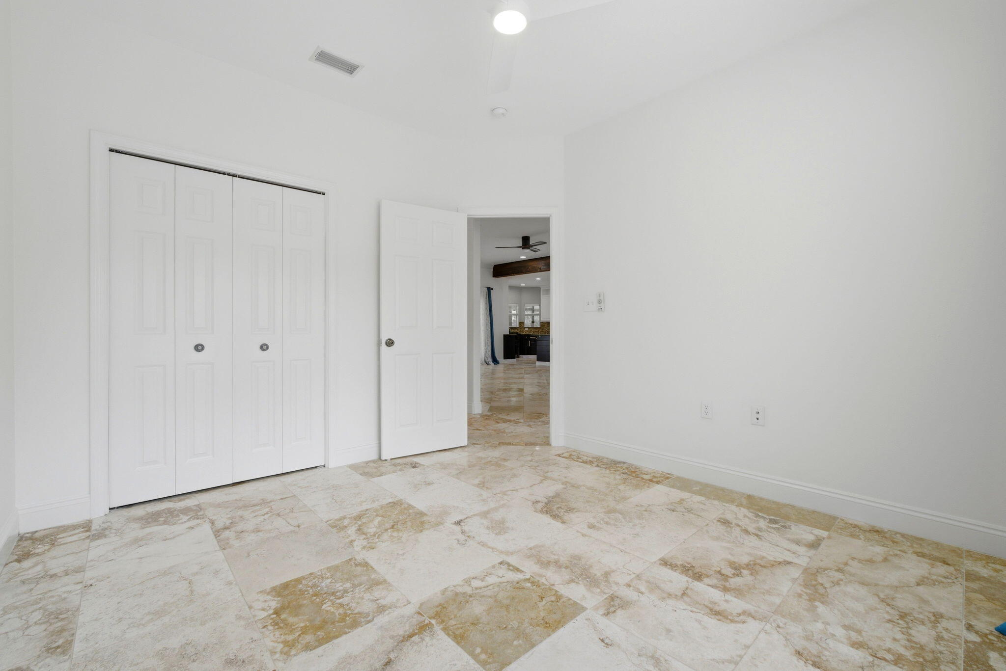 WHISPERING PINES - Residential