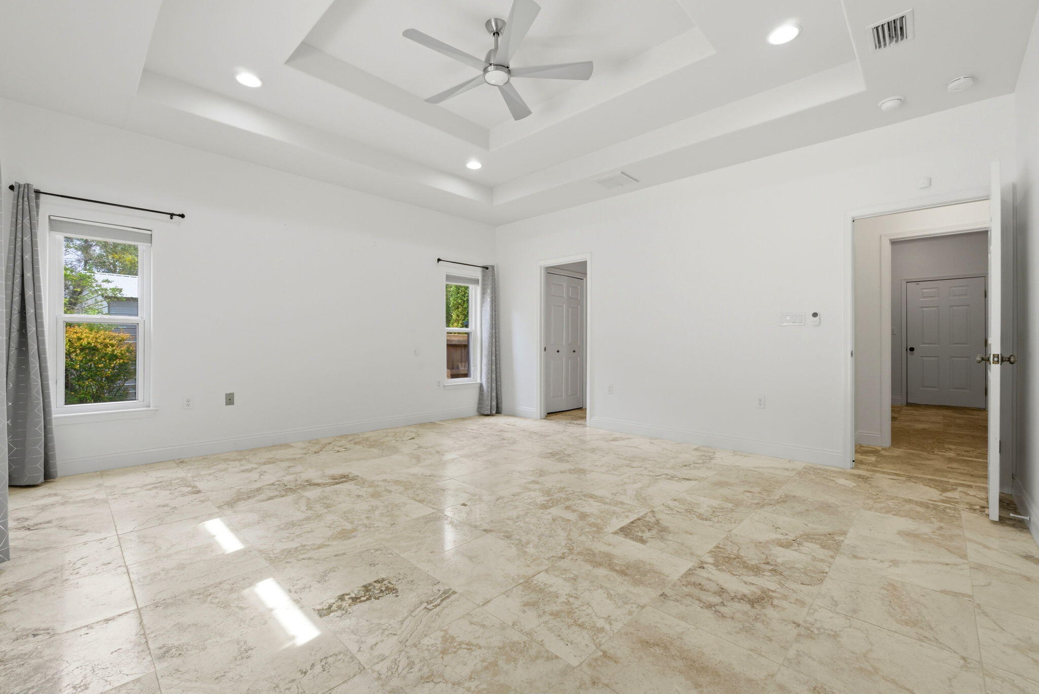 WHISPERING PINES - Residential