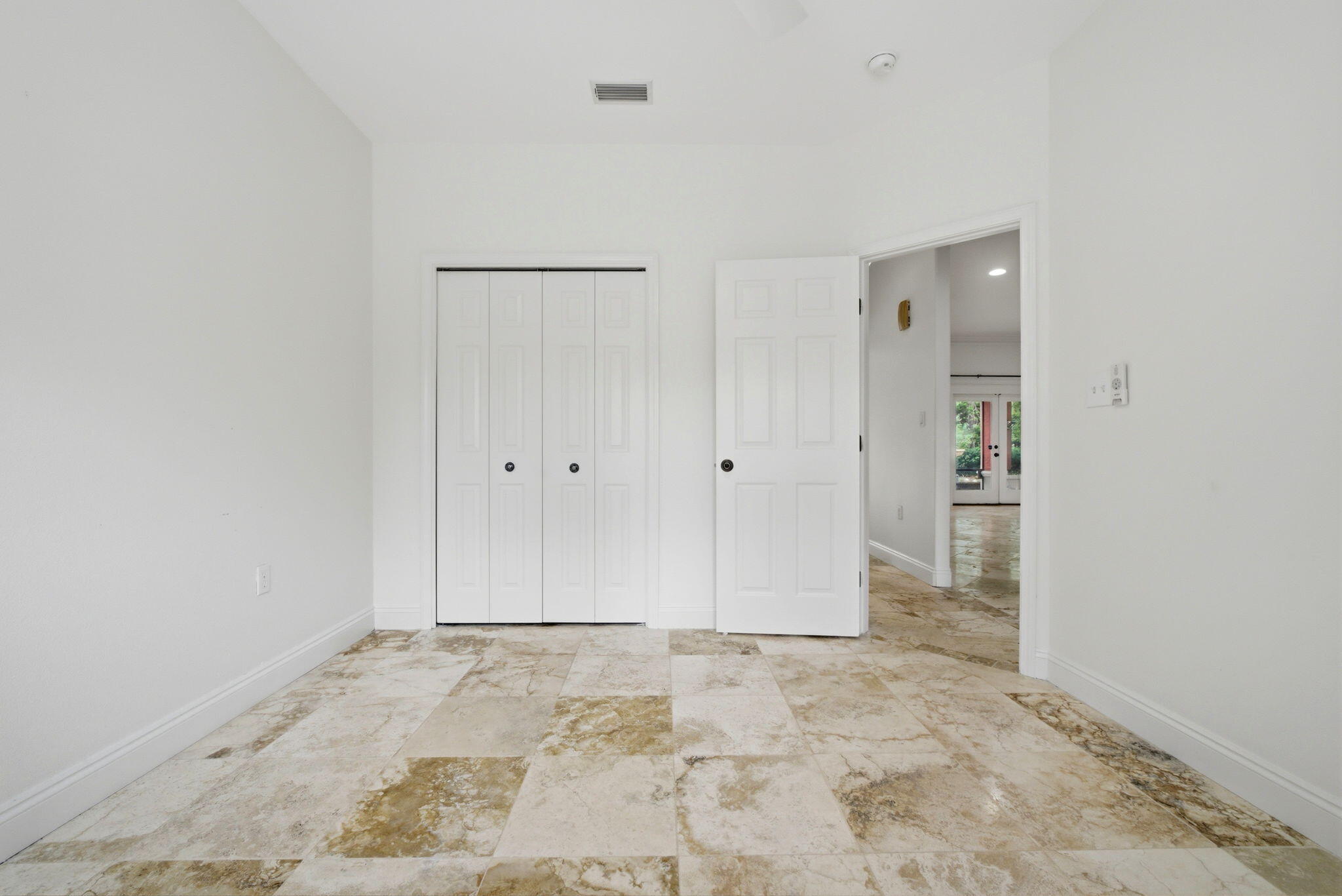 WHISPERING PINES - Residential