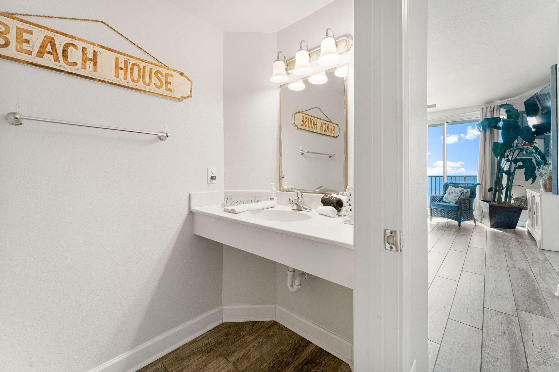 SHORES OF PANAMA - Residential