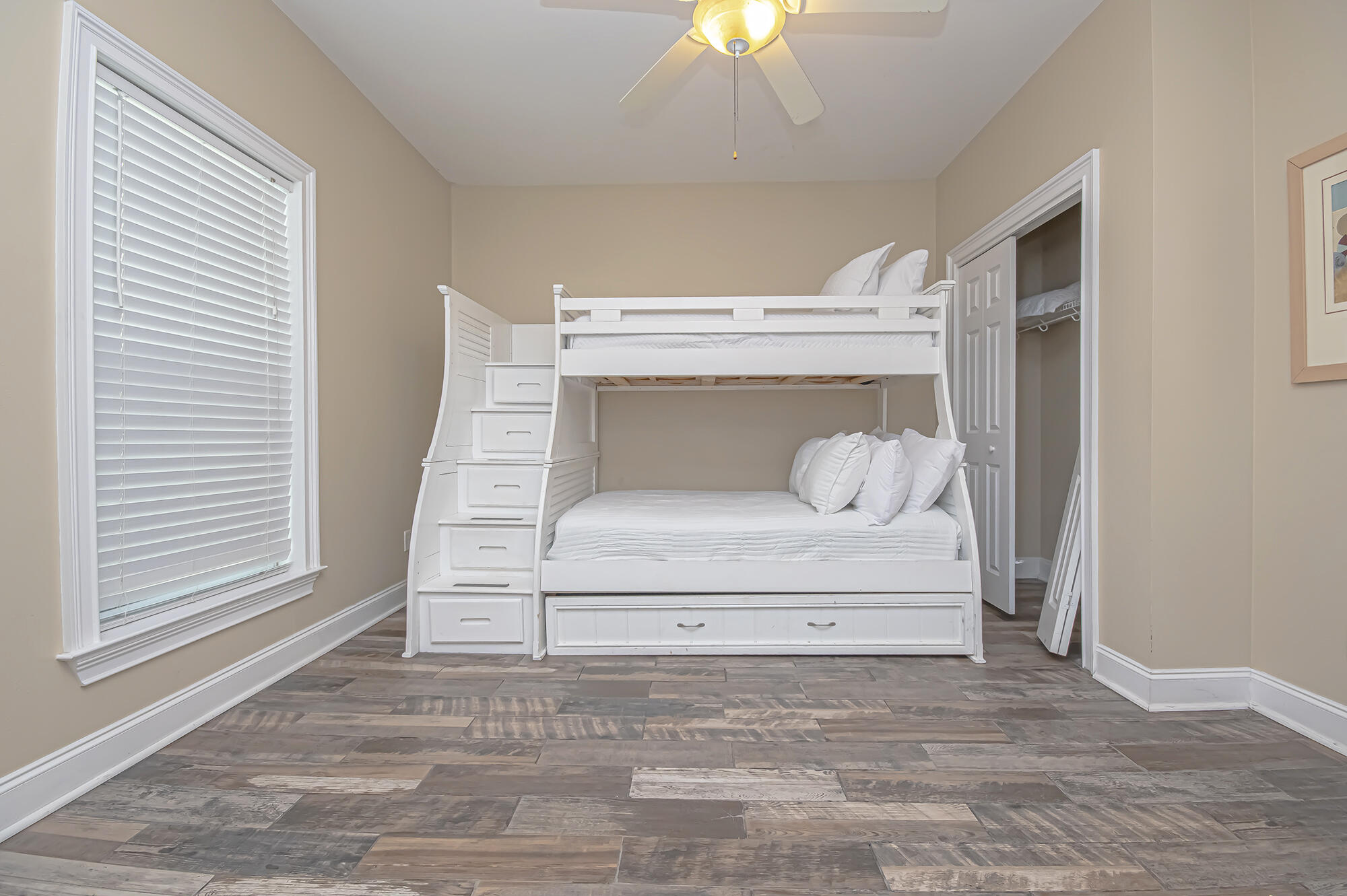 Bahama Beach Villas - Residential