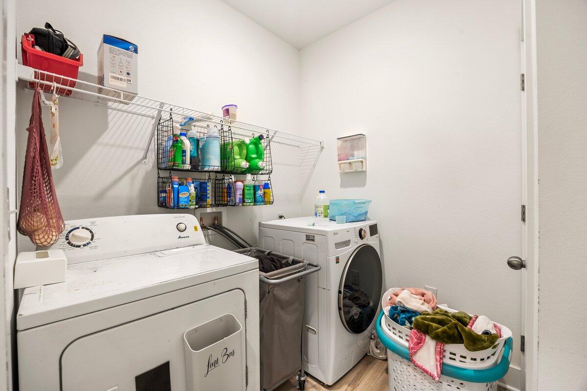 MAGNOLIA CREEK - Residential