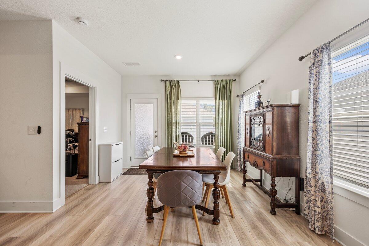 MAGNOLIA CREEK - Residential