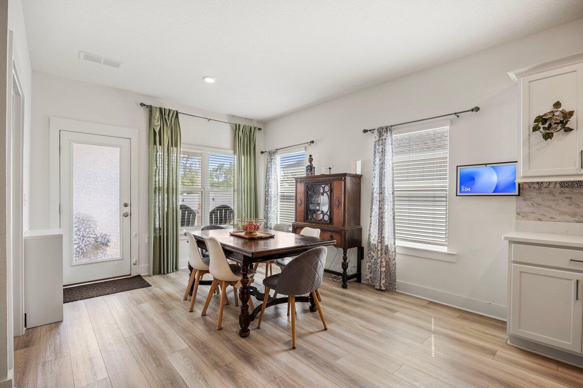 MAGNOLIA CREEK - Residential