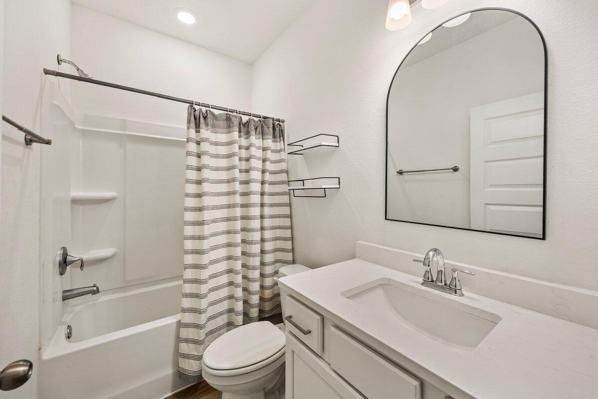 MAGNOLIA CREEK - Residential