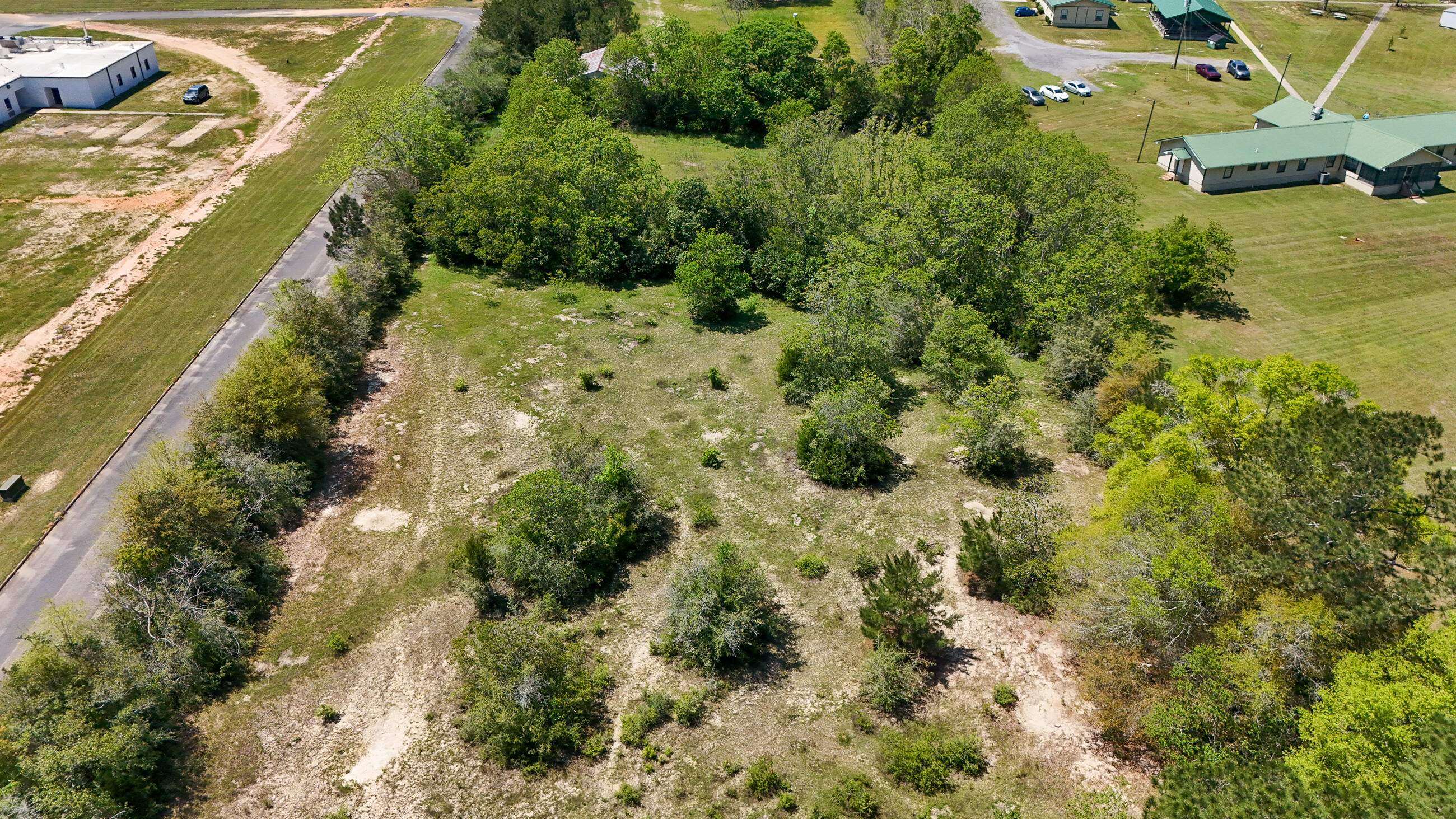 DEFUNIAK SPRINGS TOWN OF - Land