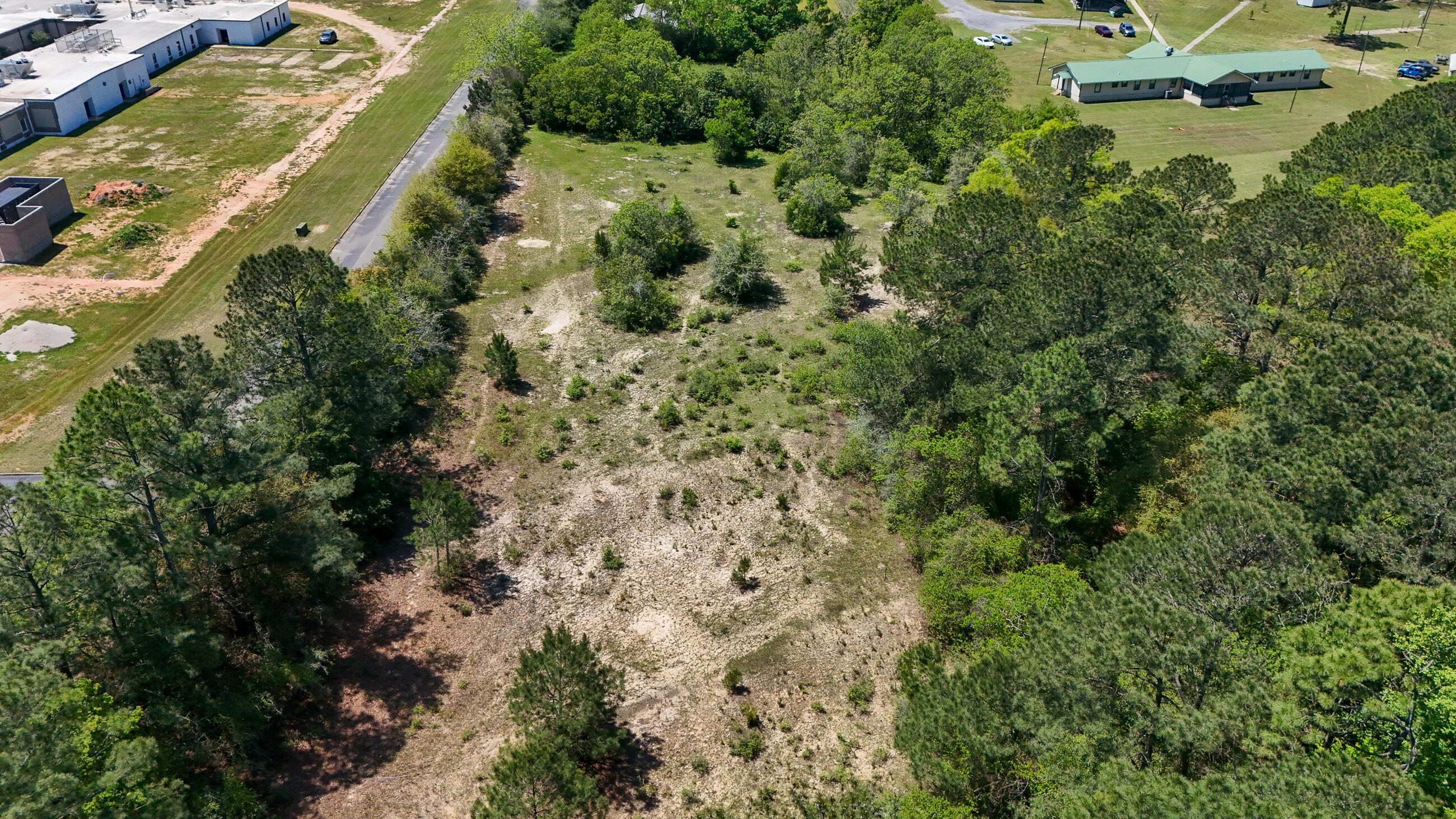 DEFUNIAK SPRINGS TOWN OF - Land