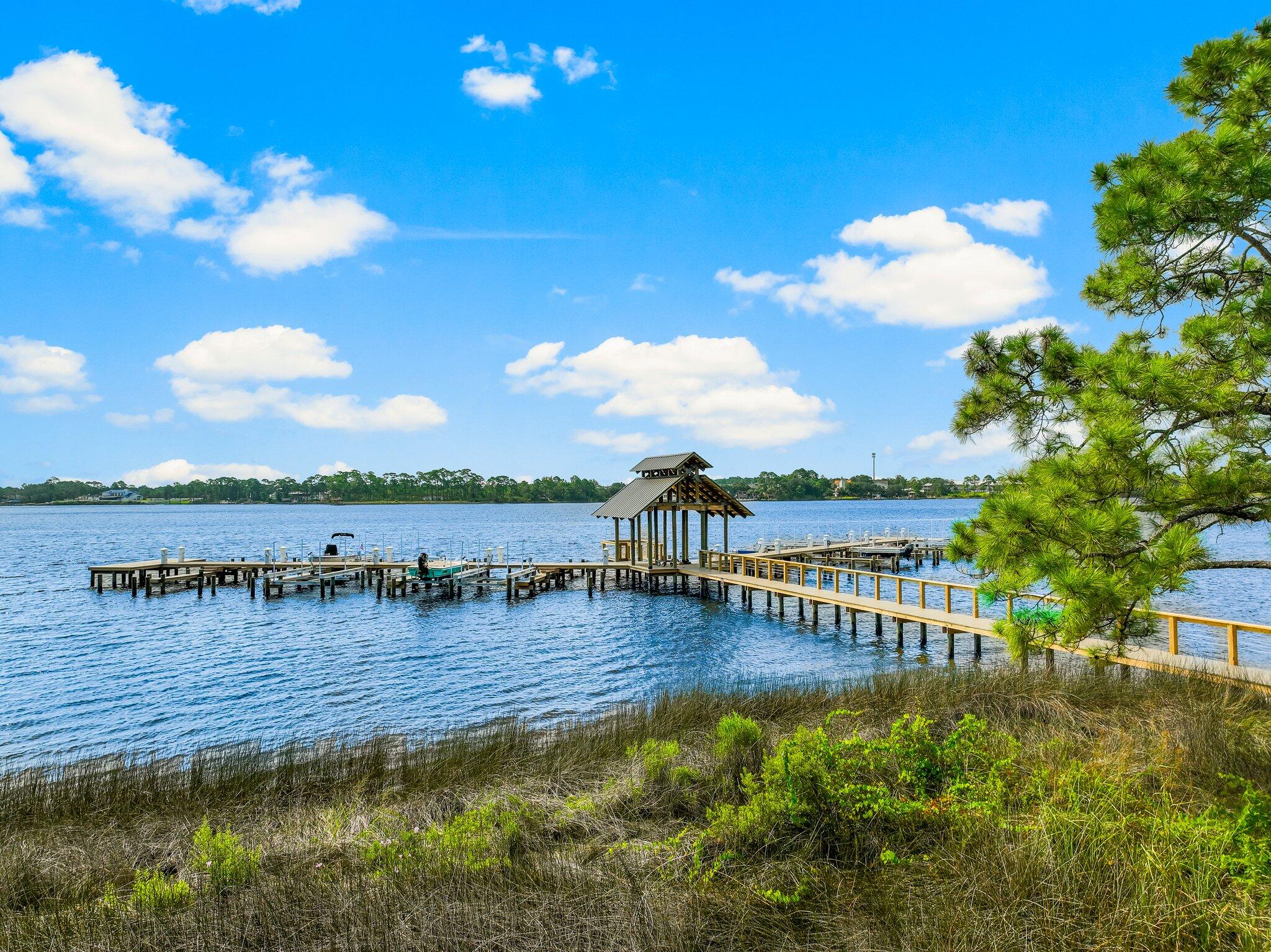 WILD HERON - CLUBSIDE - Residential