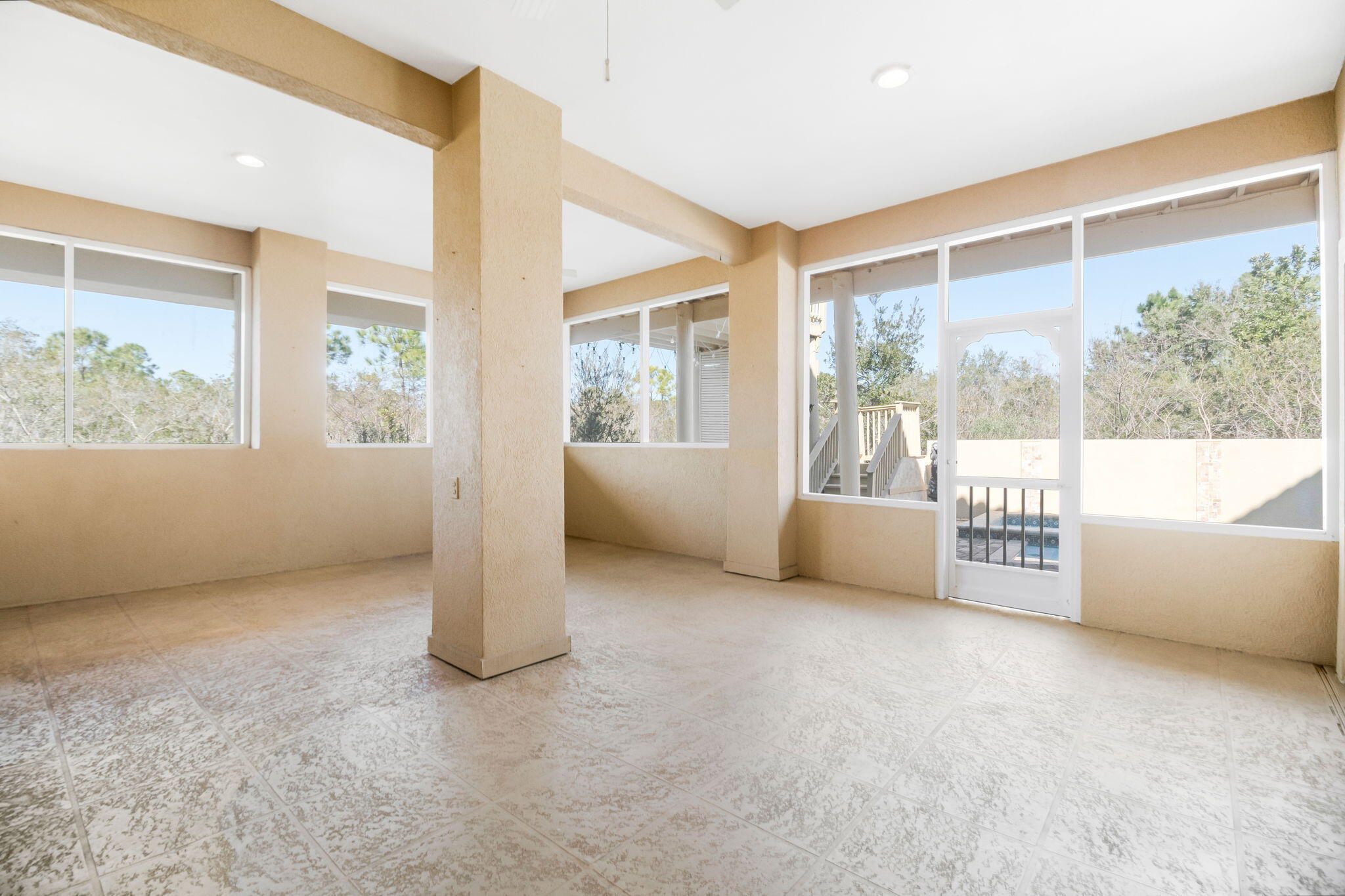 DEER POINT COVE - Residential