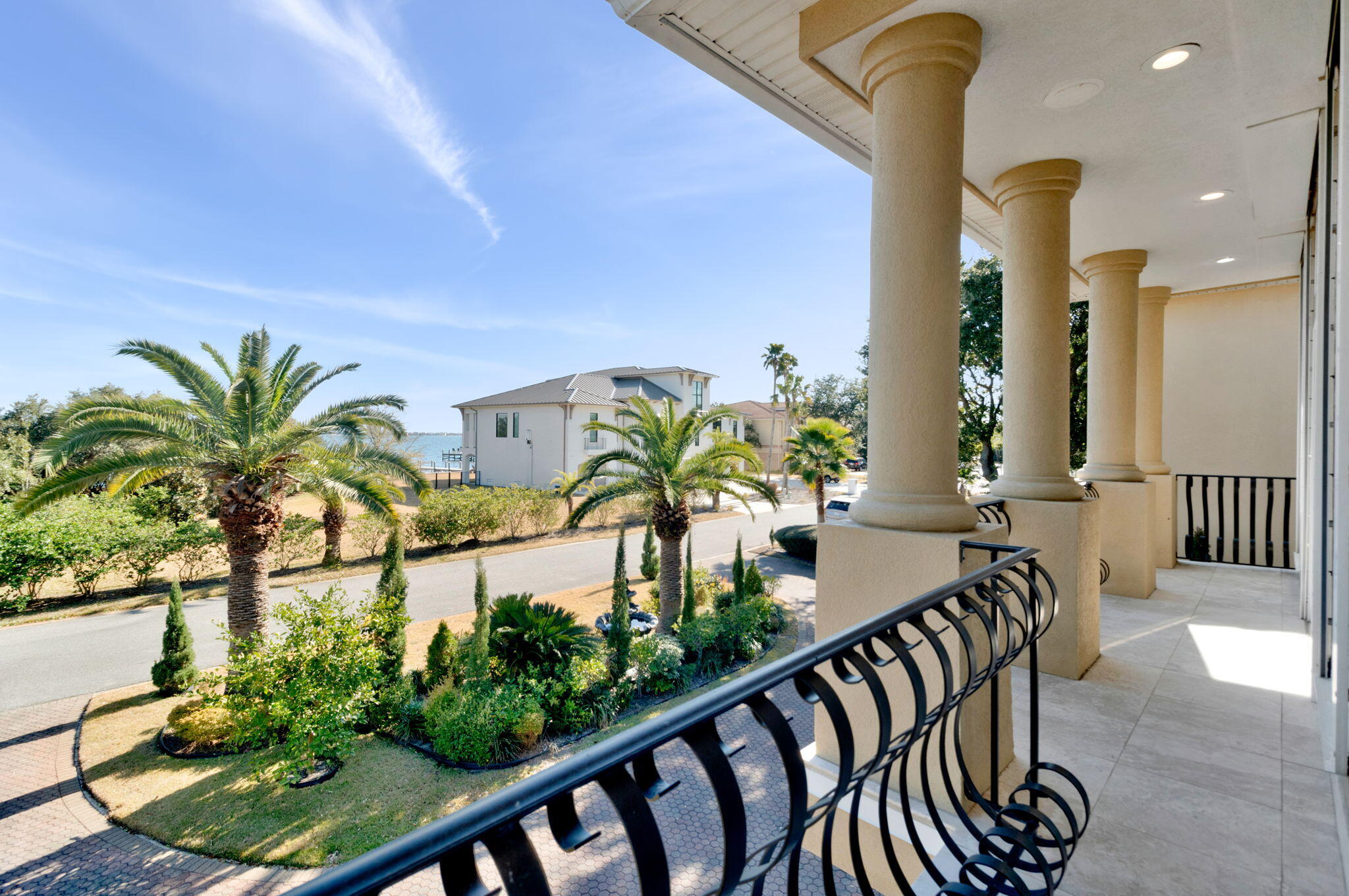 DEER POINT COVE - Residential