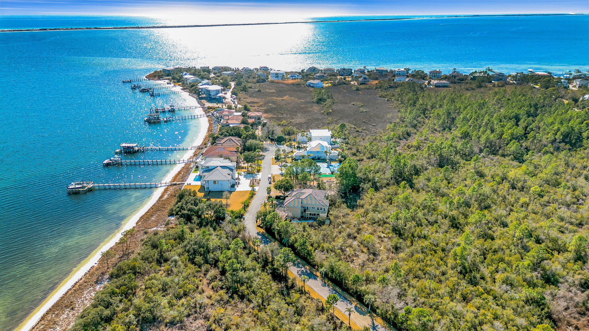 DEER POINT COVE - Residential