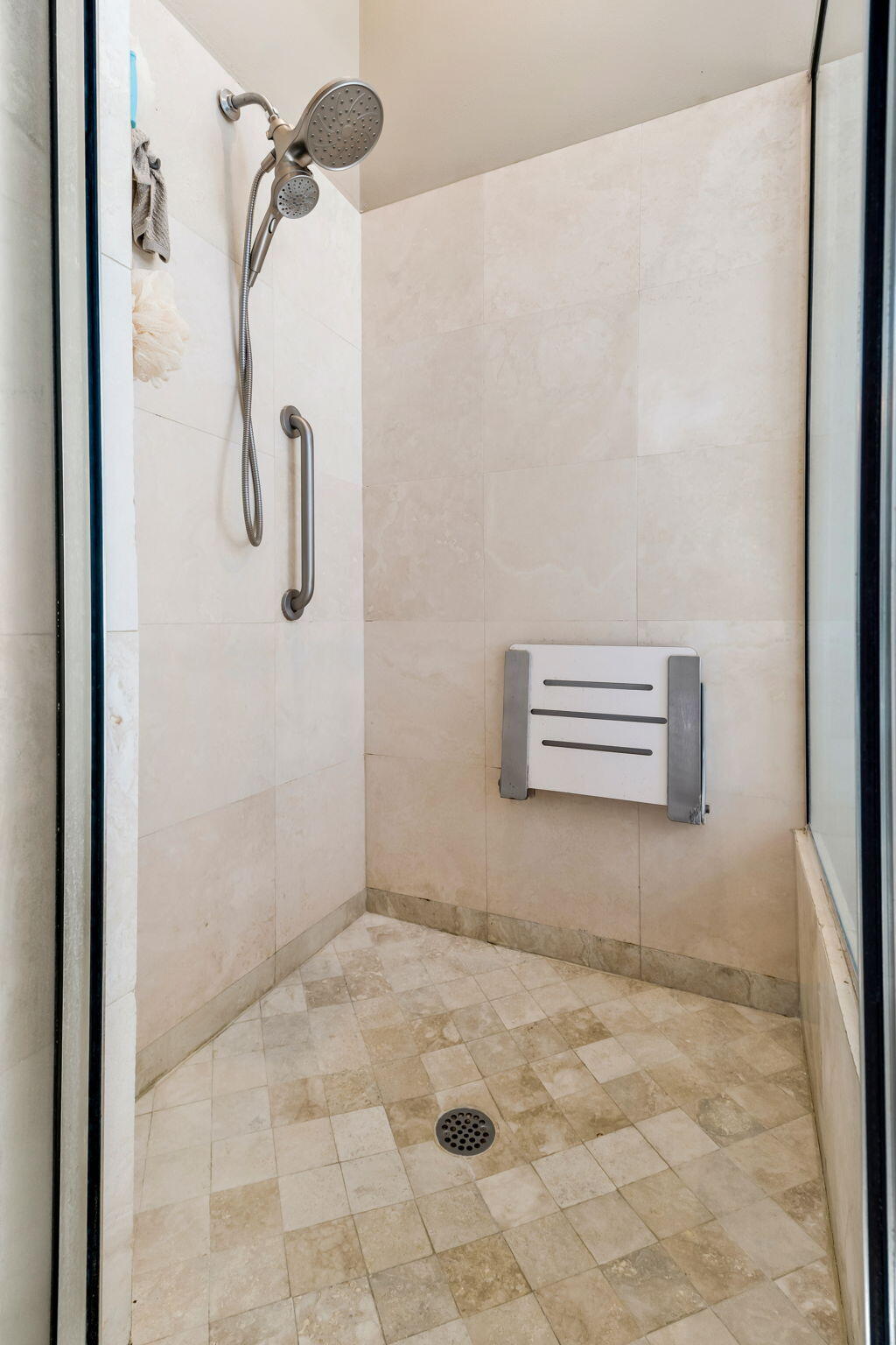 DEER POINT COVE - Residential