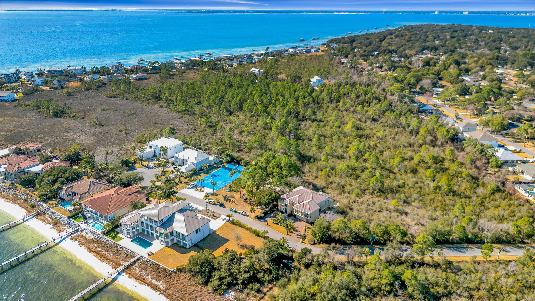 DEER POINT COVE - Residential